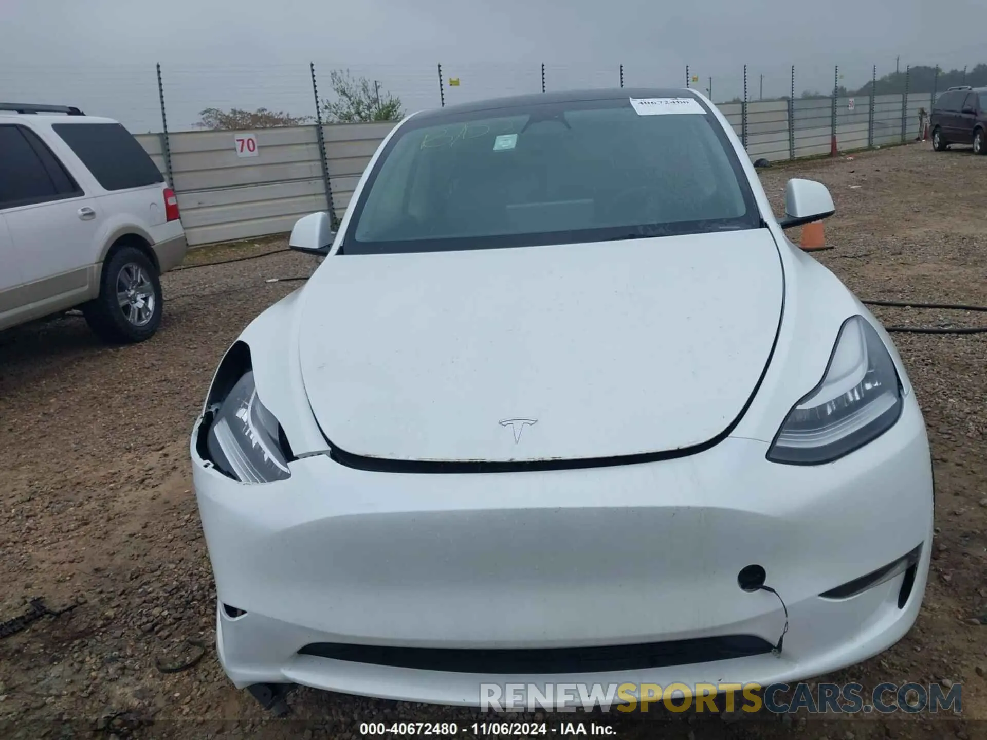 12 Photograph of a damaged car 7SAYGDEE4PA044556 TESLA MODEL Y 2023