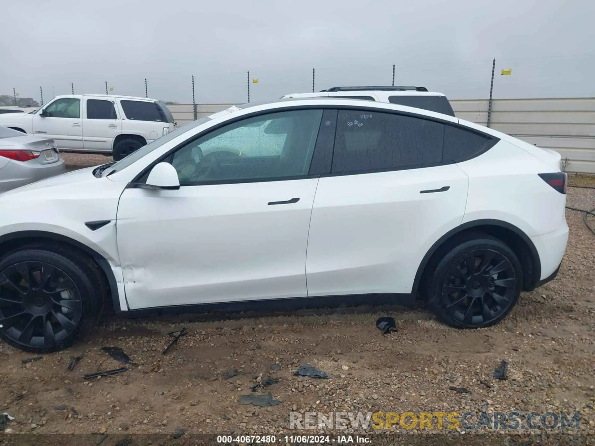 14 Photograph of a damaged car 7SAYGDEE4PA044556 TESLA MODEL Y 2023