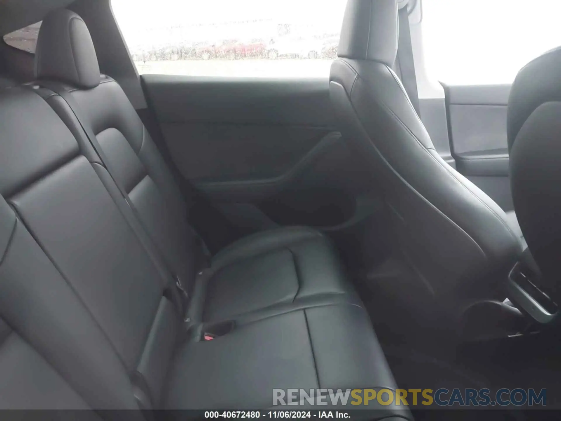 8 Photograph of a damaged car 7SAYGDEE4PA044556 TESLA MODEL Y 2023