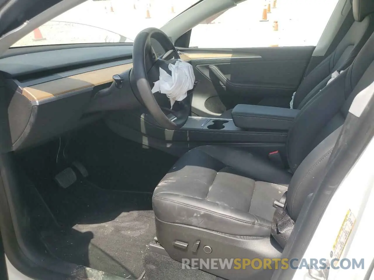 7 Photograph of a damaged car 7SAYGDEE4PA064502 TESLA MODEL Y 2023