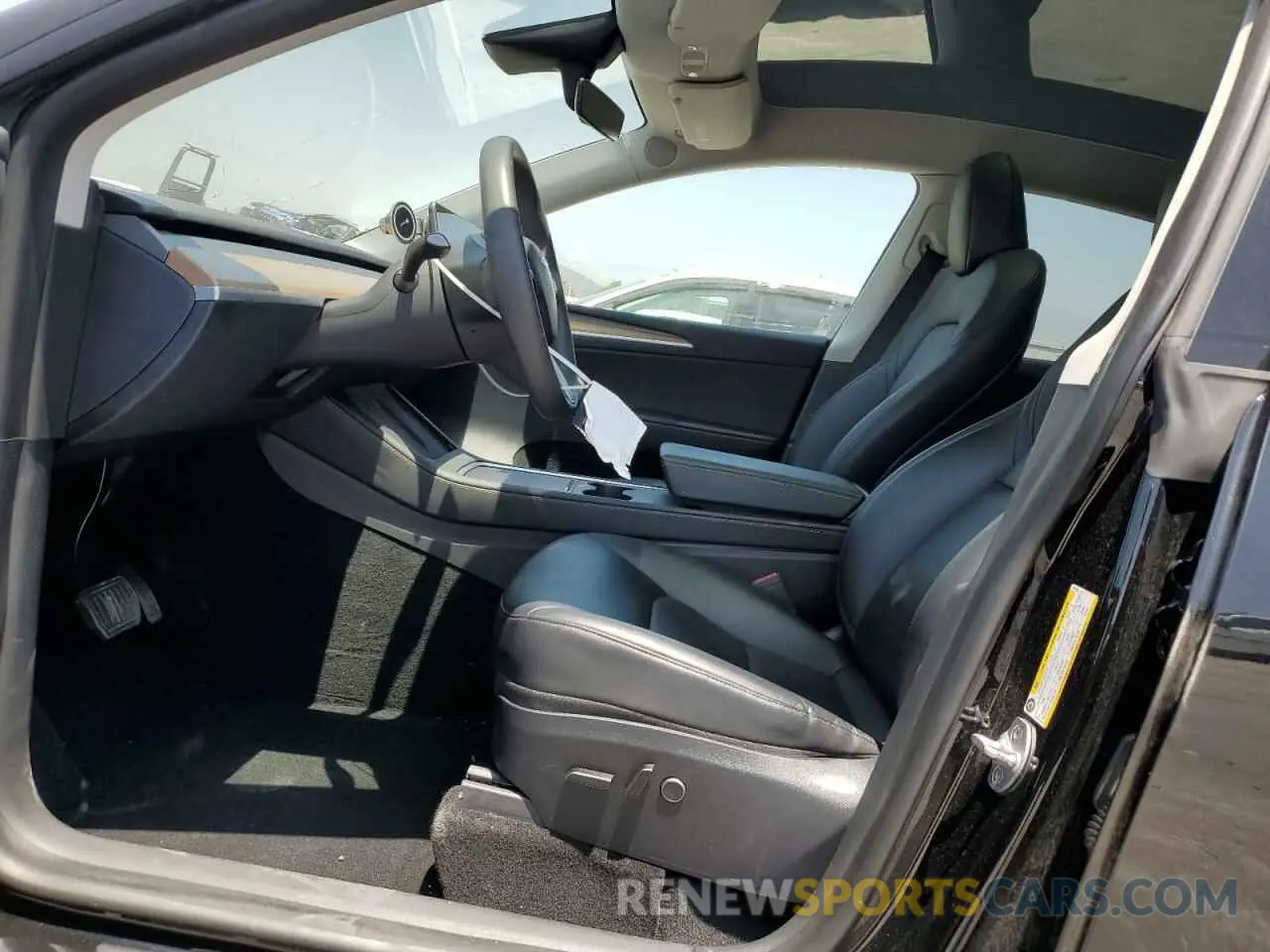 7 Photograph of a damaged car 7SAYGDEE4PA067240 TESLA MODEL Y 2023