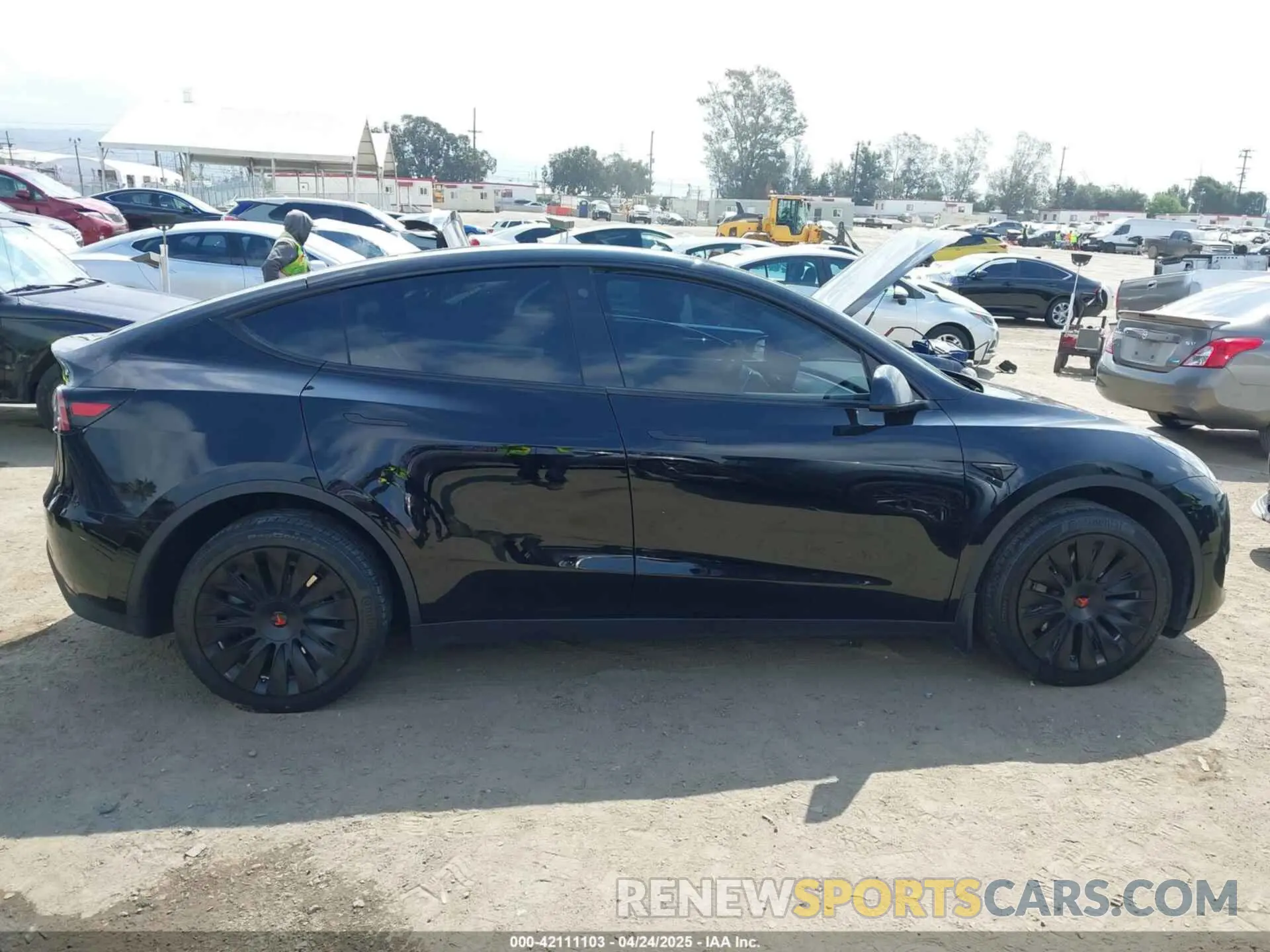 13 Photograph of a damaged car 7SAYGDEE4PA073166 TESLA MODEL Y 2023