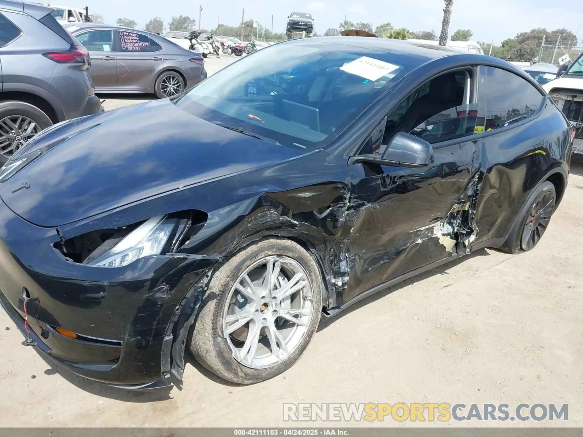 6 Photograph of a damaged car 7SAYGDEE4PA073166 TESLA MODEL Y 2023