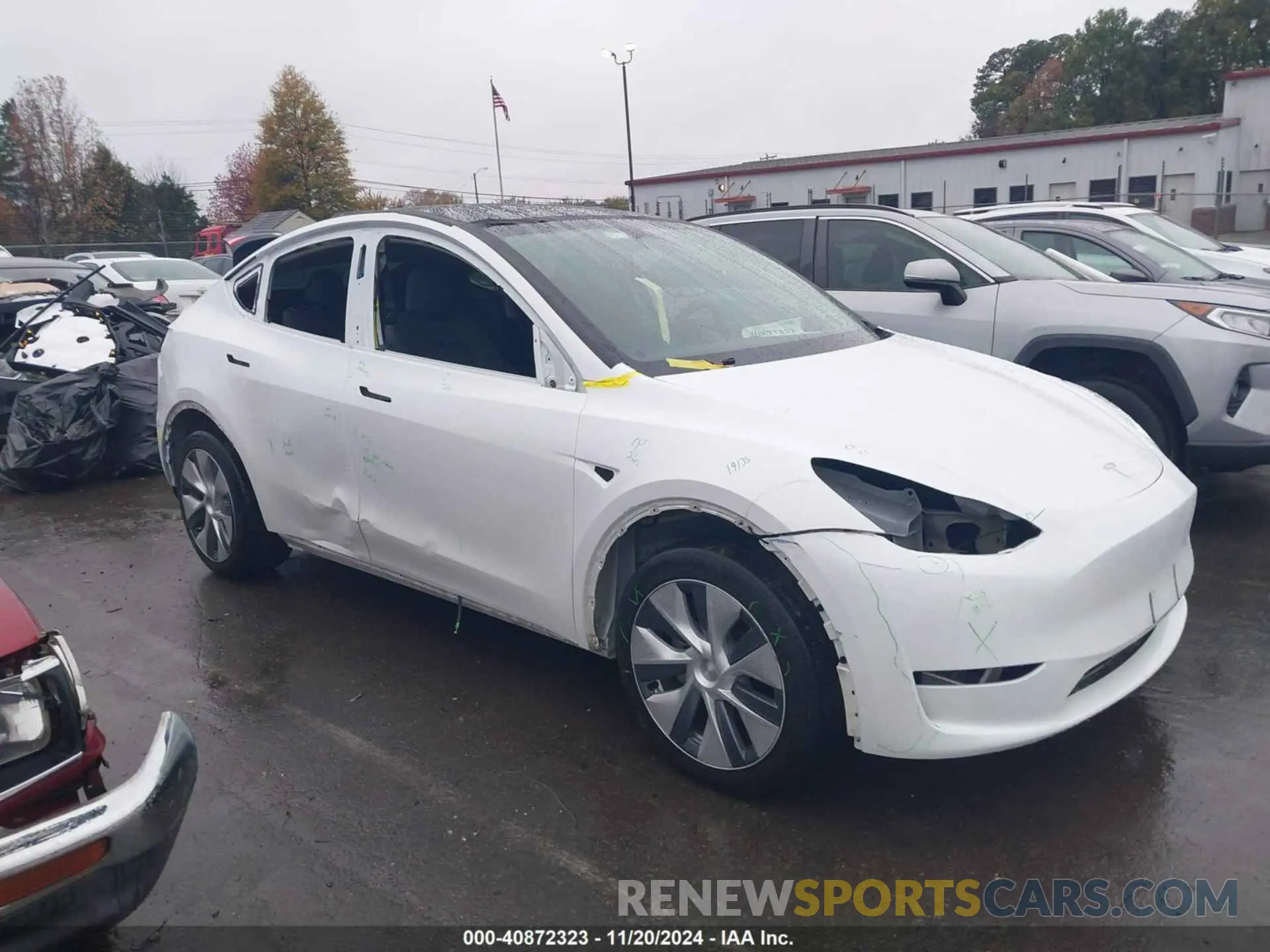 6 Photograph of a damaged car 7SAYGDEE4PA078626 TESLA MODEL Y 2023