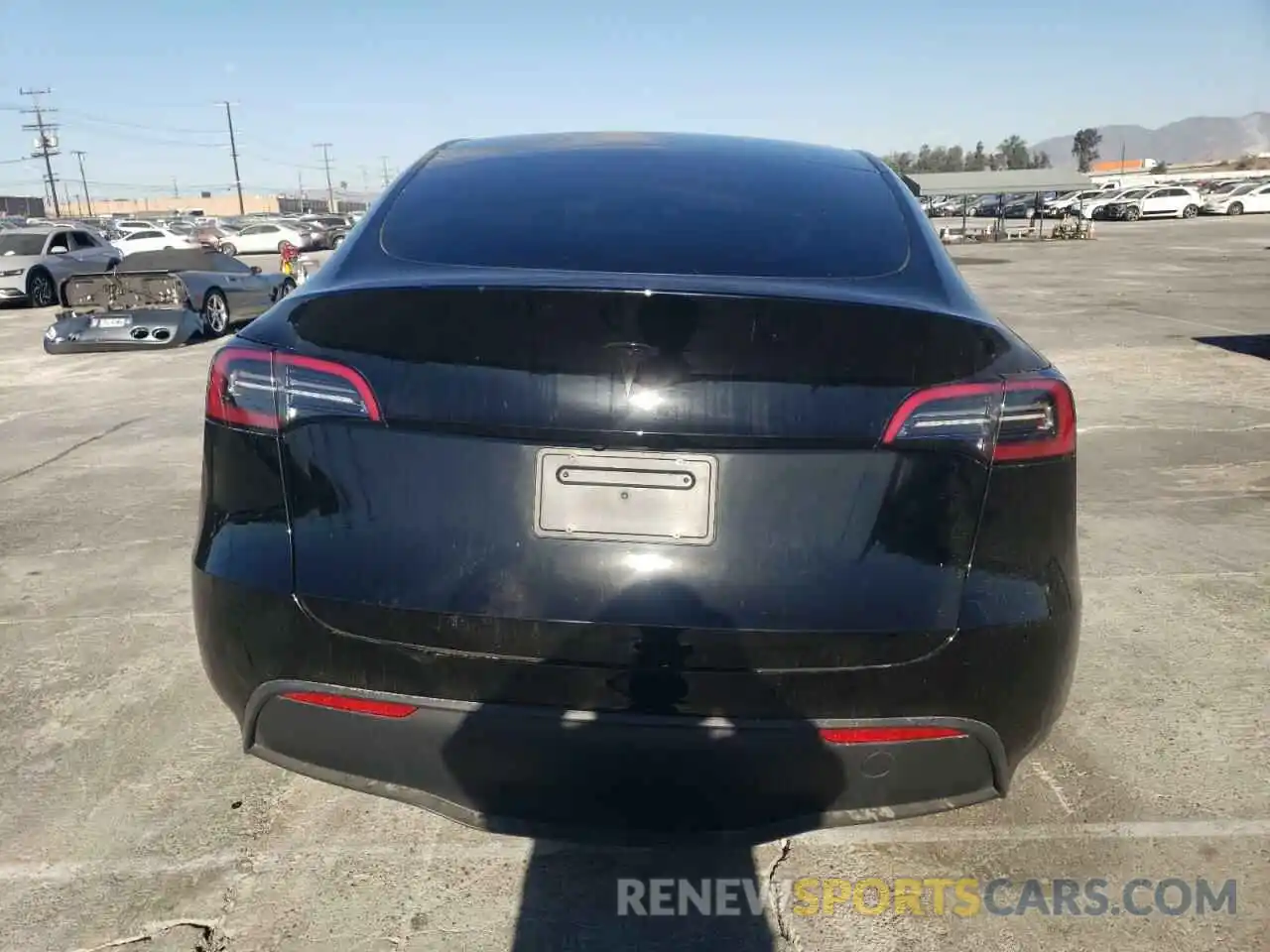 6 Photograph of a damaged car 7SAYGDEE4PA097077 TESLA MODEL Y 2023