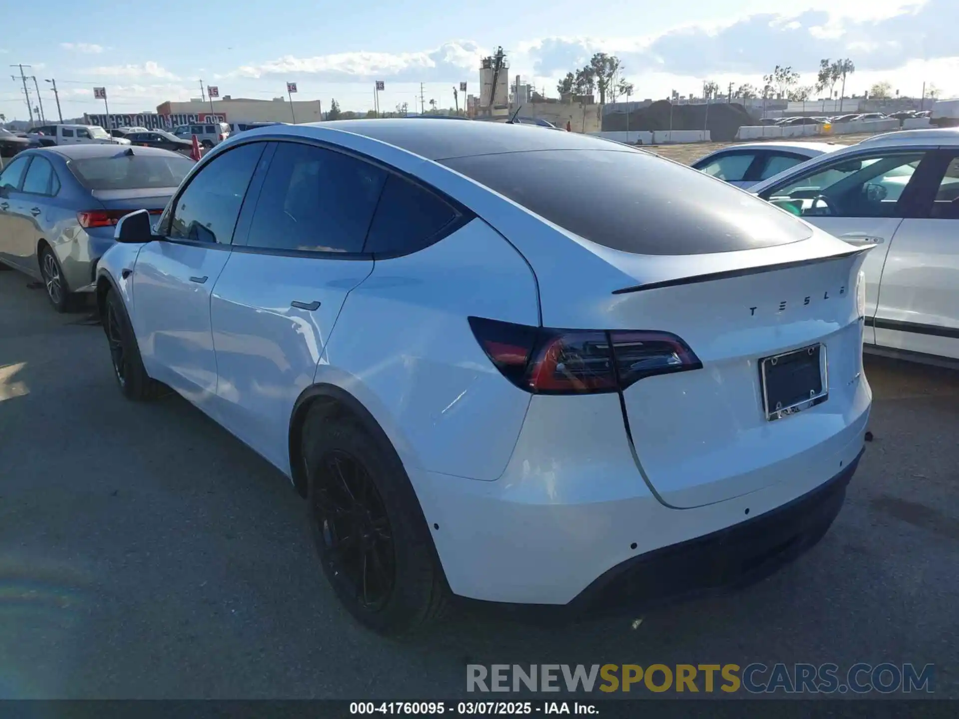 3 Photograph of a damaged car 7SAYGDEE4PA107803 TESLA MODEL Y 2023