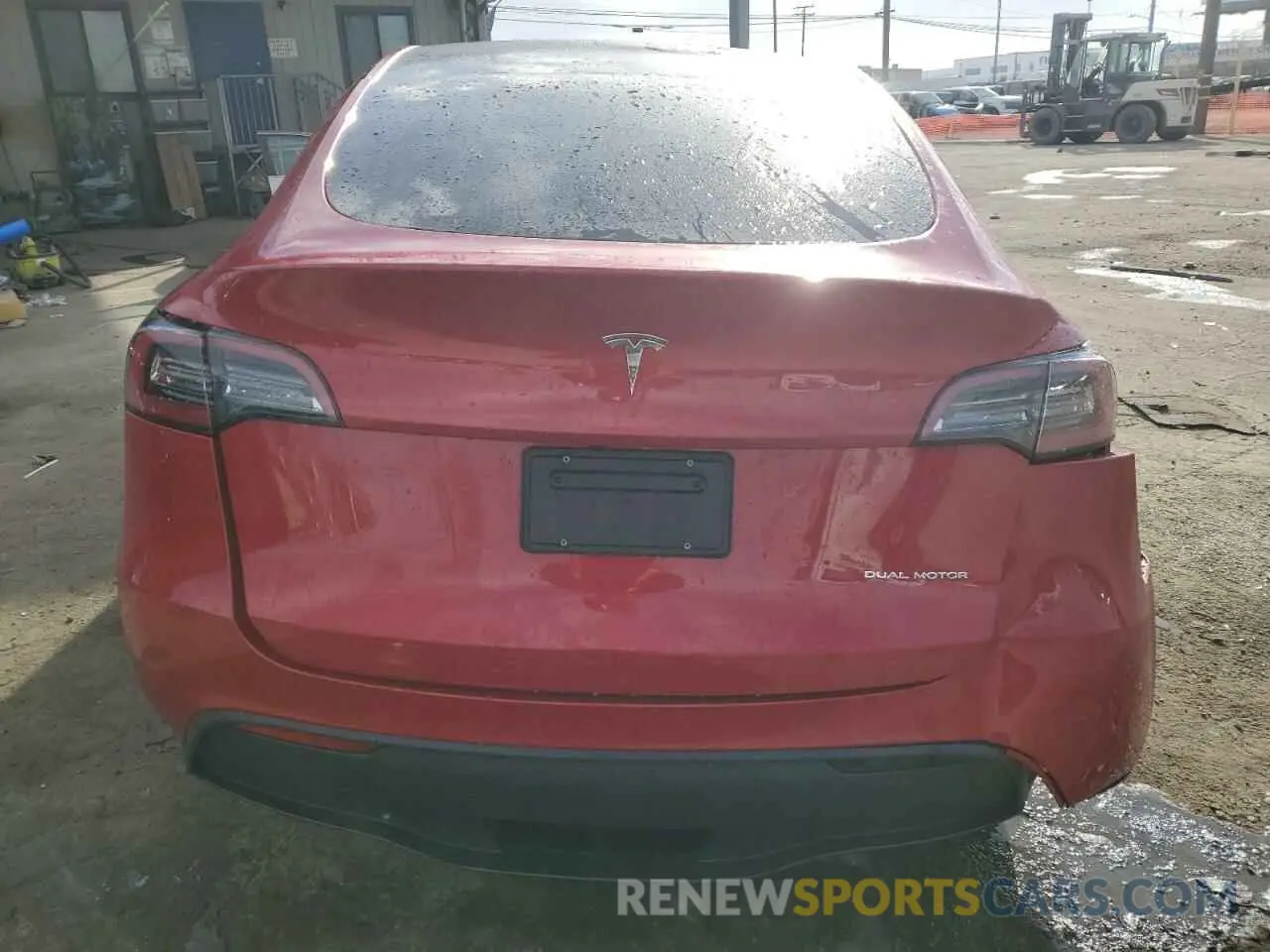 6 Photograph of a damaged car 7SAYGDEE4PA114668 TESLA MODEL Y 2023