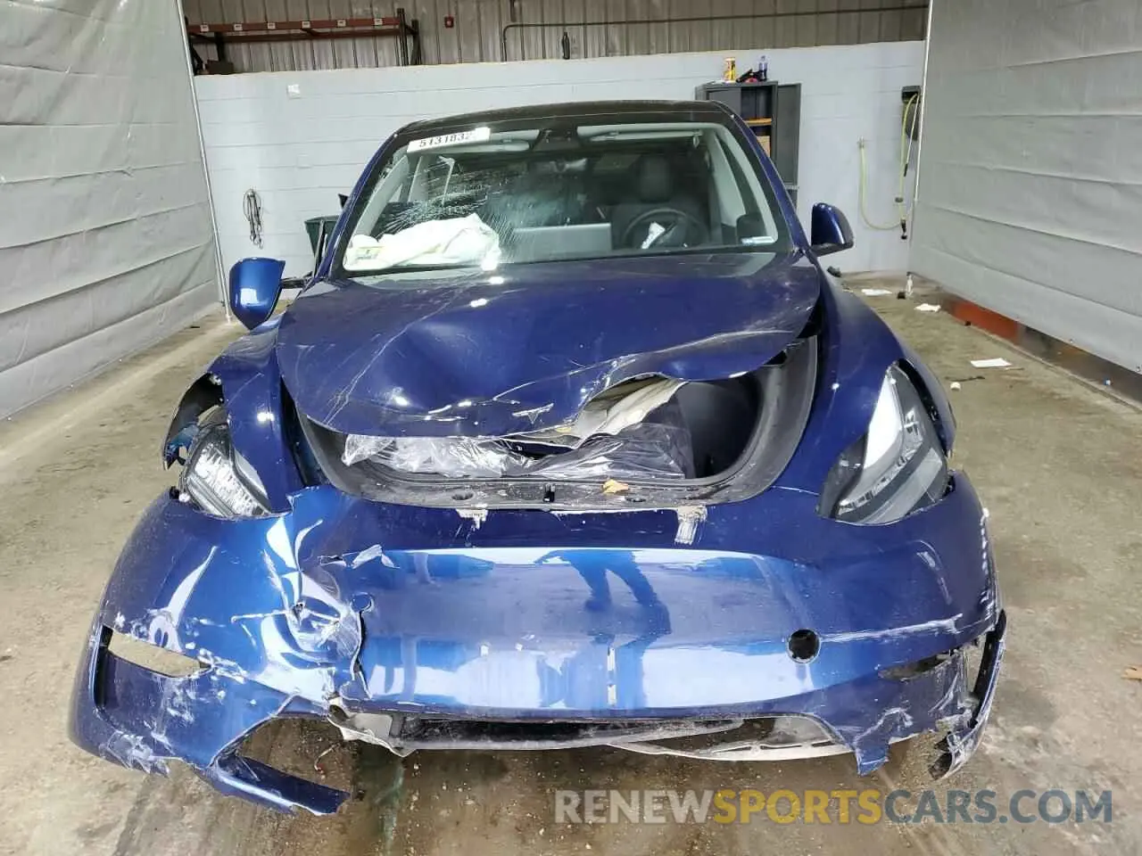 5 Photograph of a damaged car 7SAYGDEE4PA115500 TESLA MODEL Y 2023