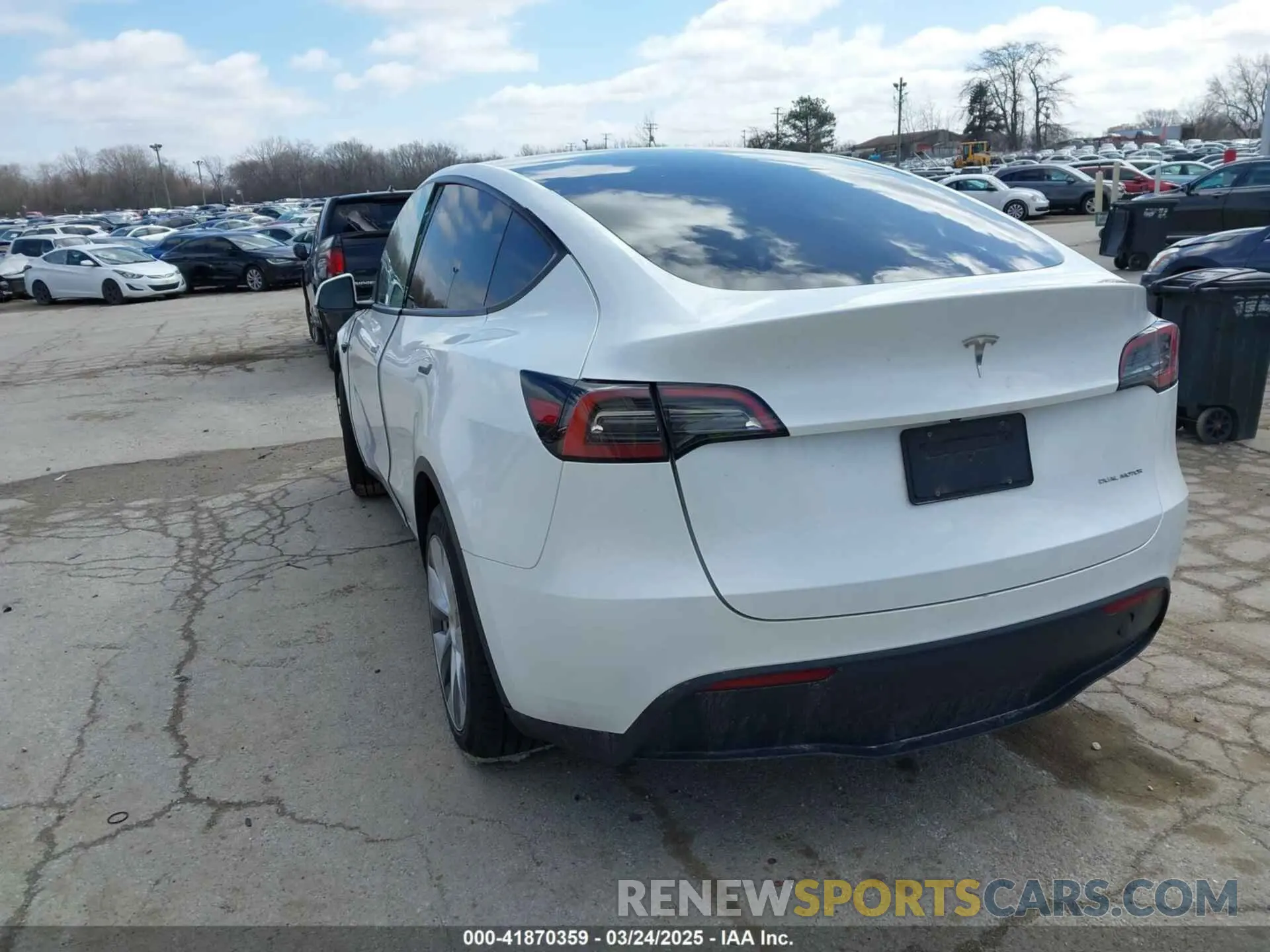 3 Photograph of a damaged car 7SAYGDEE4PA119854 TESLA MODEL Y 2023