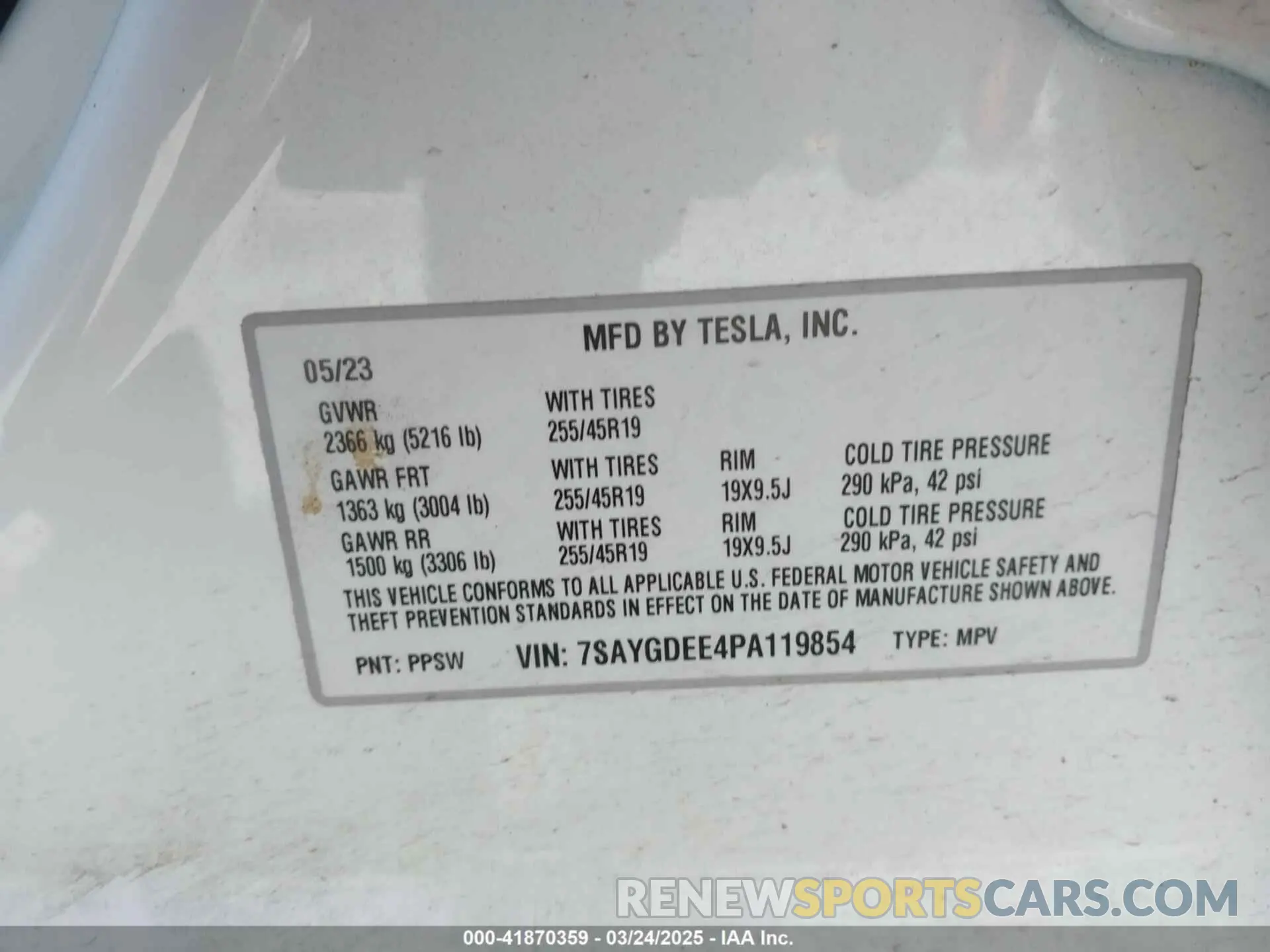9 Photograph of a damaged car 7SAYGDEE4PA119854 TESLA MODEL Y 2023