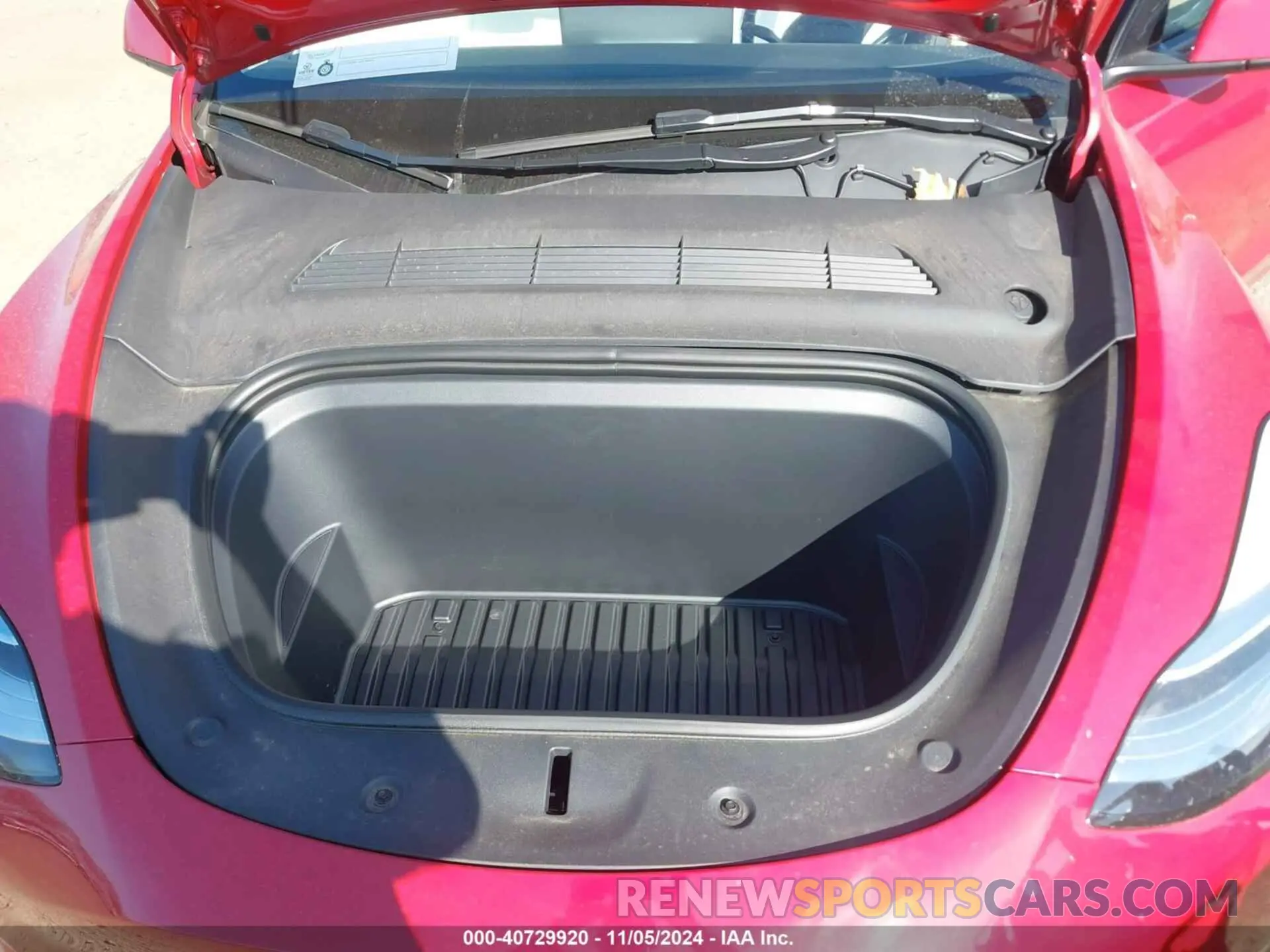 10 Photograph of a damaged car 7SAYGDEE4PA141398 TESLA MODEL Y 2023