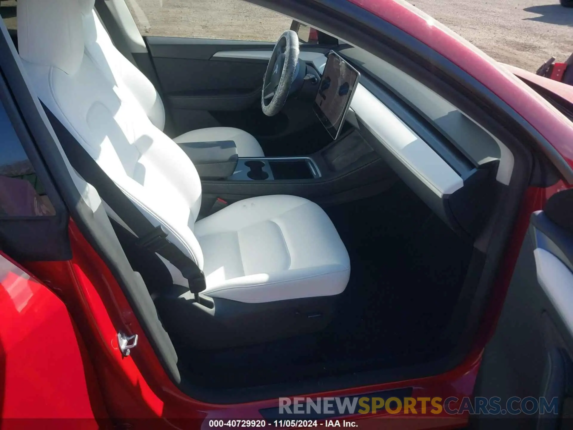 5 Photograph of a damaged car 7SAYGDEE4PA141398 TESLA MODEL Y 2023