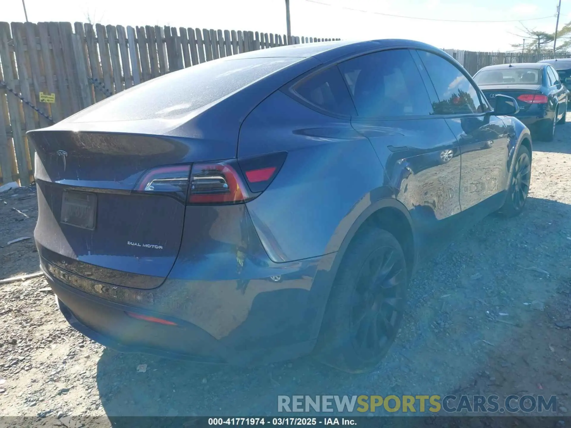 4 Photograph of a damaged car 7SAYGDEE4PA145922 TESLA MODEL Y 2023