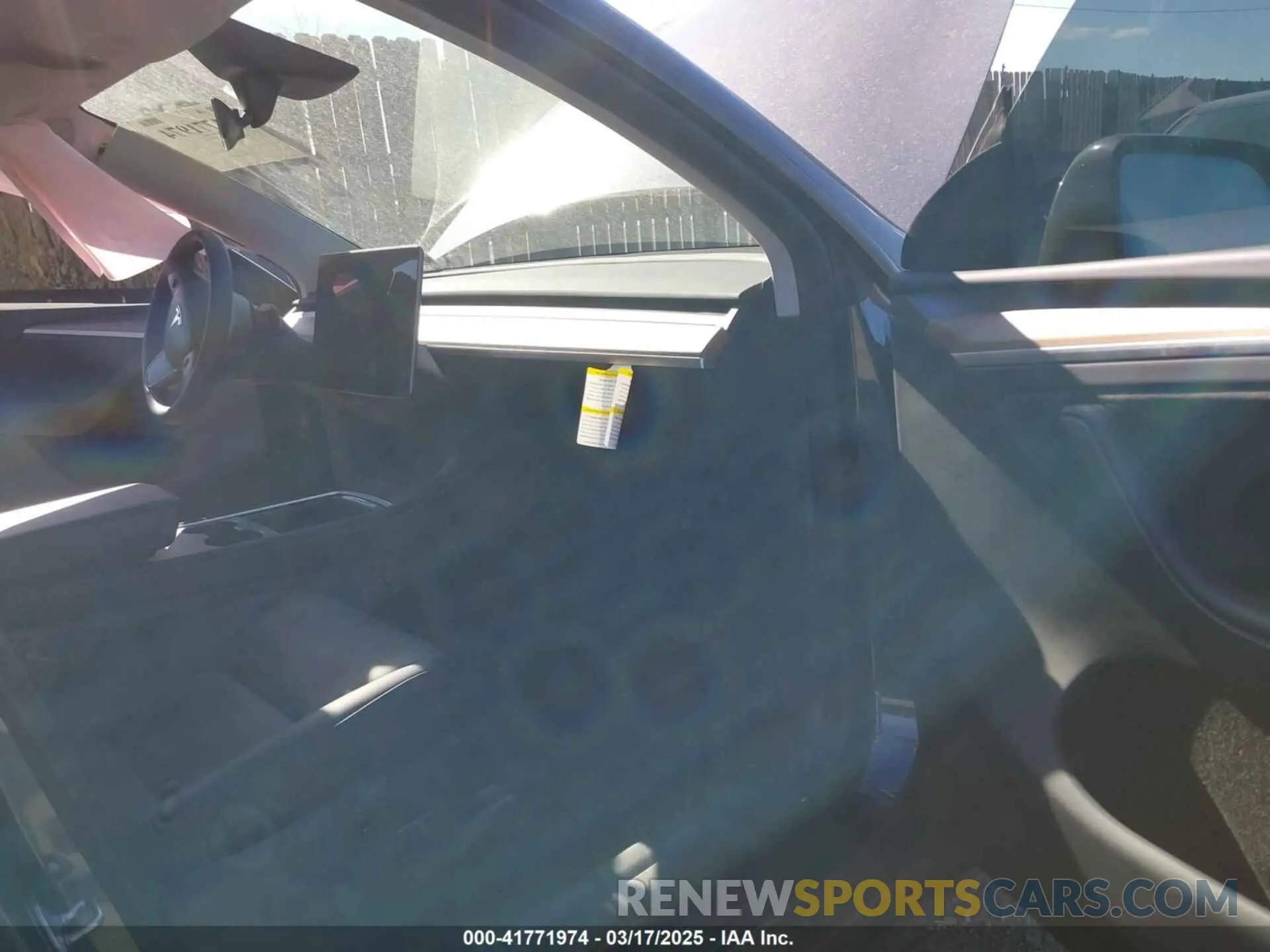 5 Photograph of a damaged car 7SAYGDEE4PA145922 TESLA MODEL Y 2023