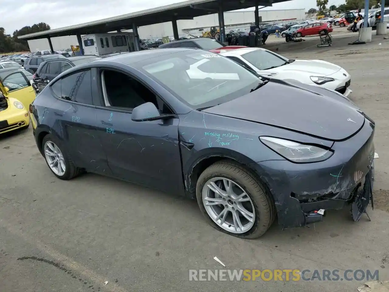 4 Photograph of a damaged car 7SAYGDEE4PA168097 TESLA MODEL Y 2023