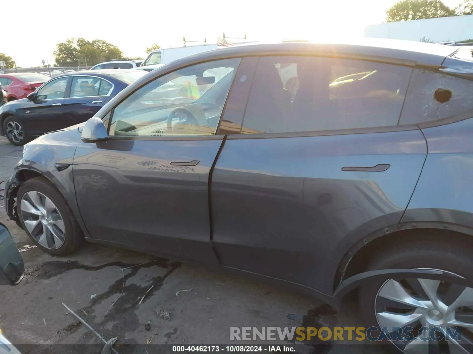 13 Photograph of a damaged car 7SAYGDEE4PA170738 TESLA MODEL Y 2023