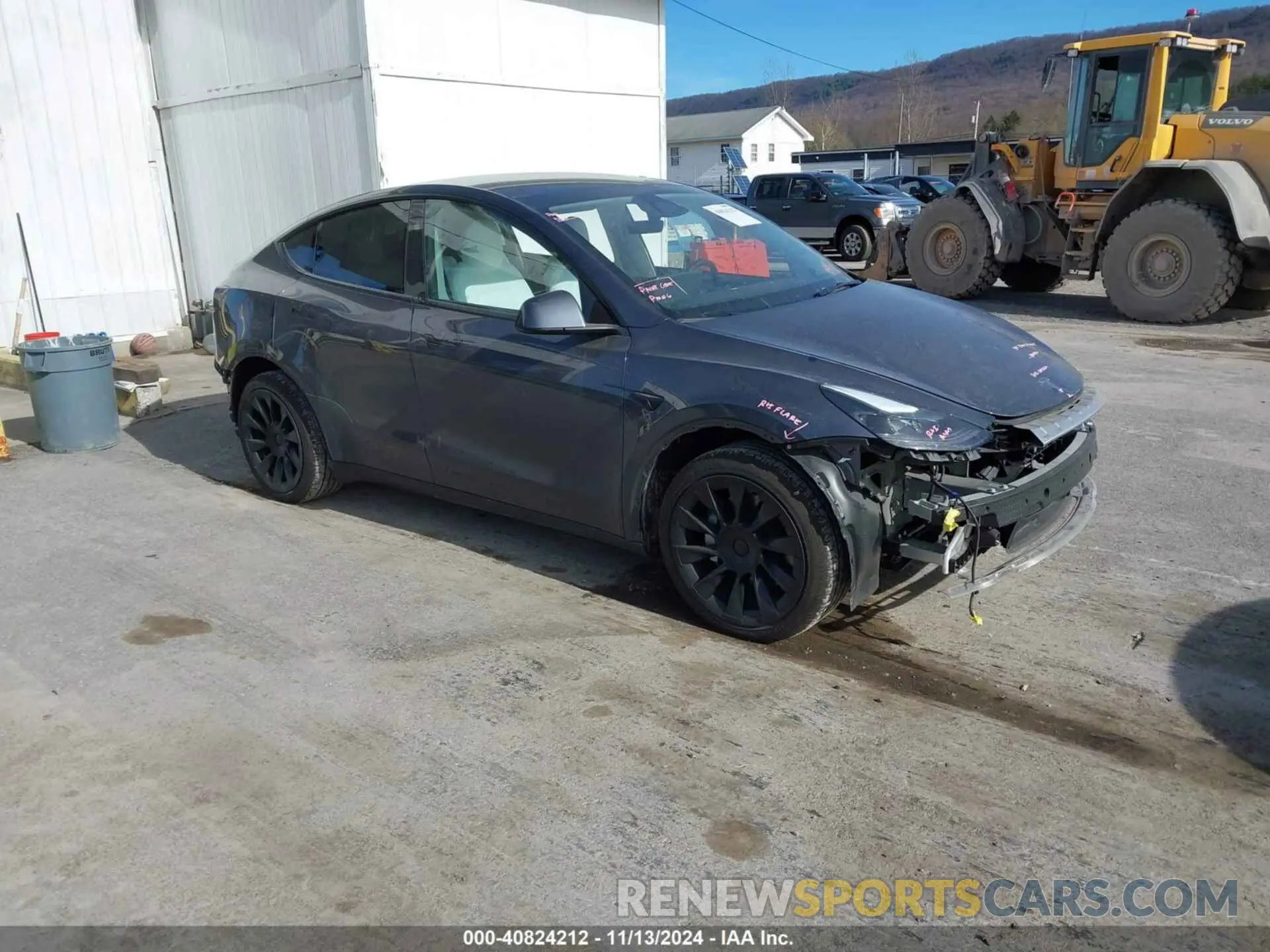 1 Photograph of a damaged car 7SAYGDEE4PA181190 TESLA MODEL Y 2023