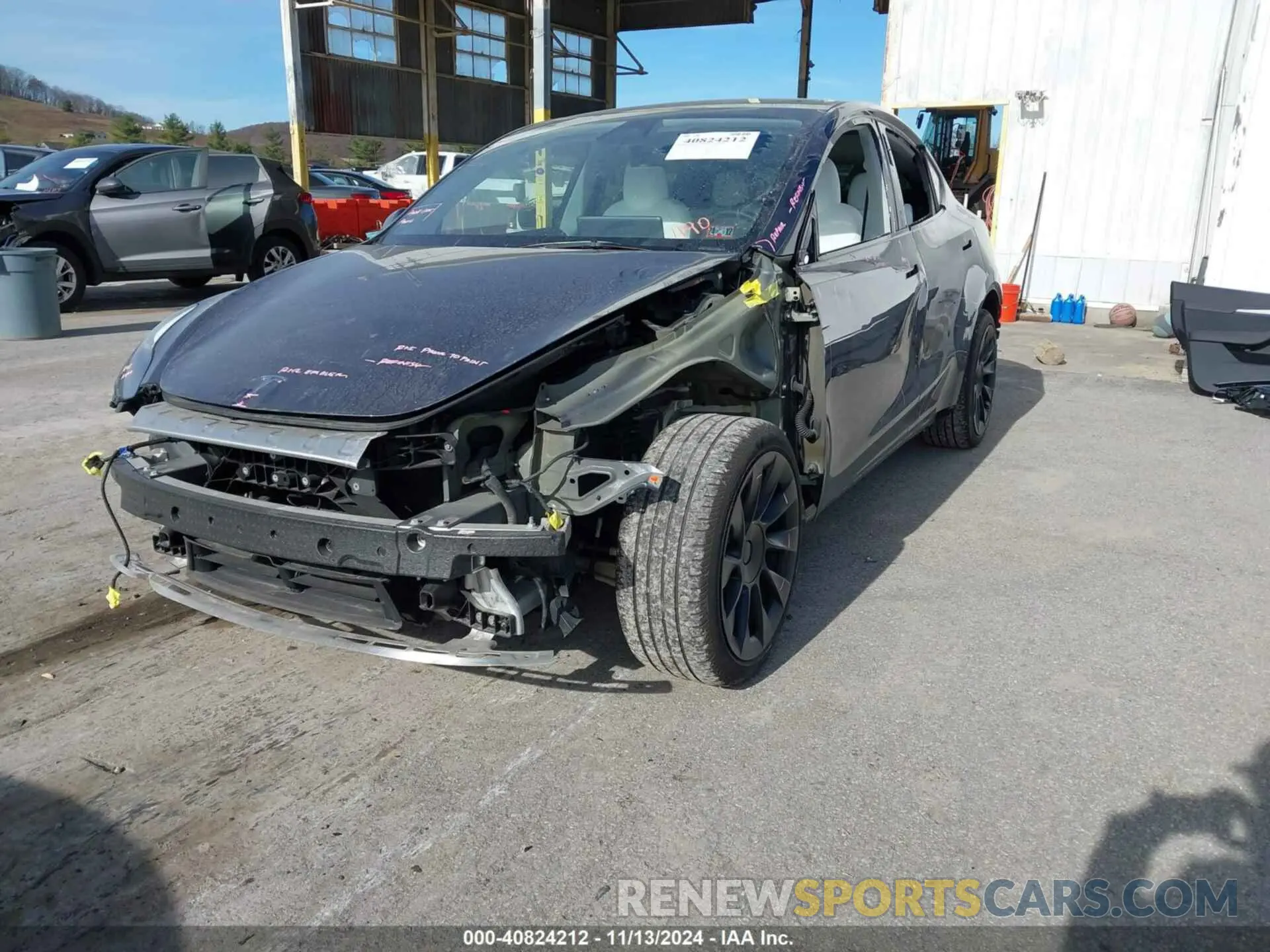 6 Photograph of a damaged car 7SAYGDEE4PA181190 TESLA MODEL Y 2023