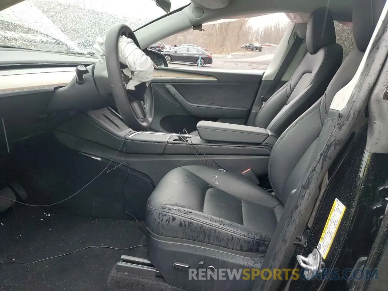 7 Photograph of a damaged car 7SAYGDEE4PA185207 TESLA MODEL Y 2023