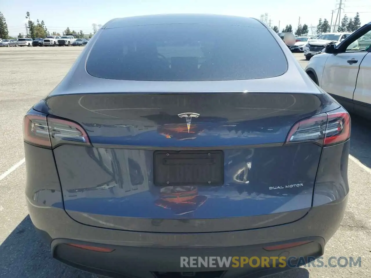 6 Photograph of a damaged car 7SAYGDEE4PA187636 TESLA MODEL Y 2023