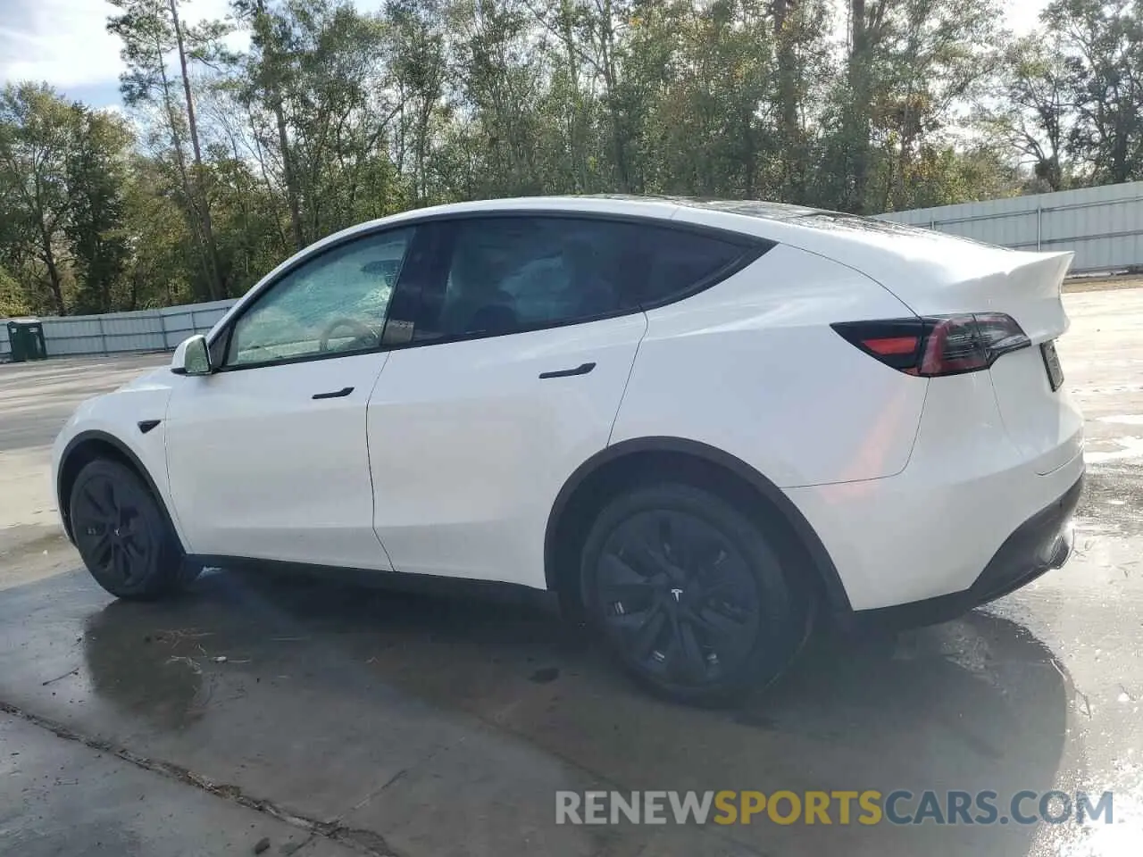 2 Photograph of a damaged car 7SAYGDEE4PA190147 TESLA MODEL Y 2023