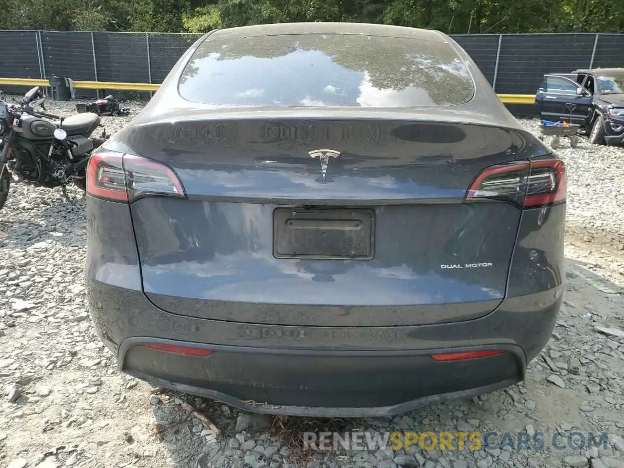6 Photograph of a damaged car 7SAYGDEE4PA208422 TESLA MODEL Y 2023