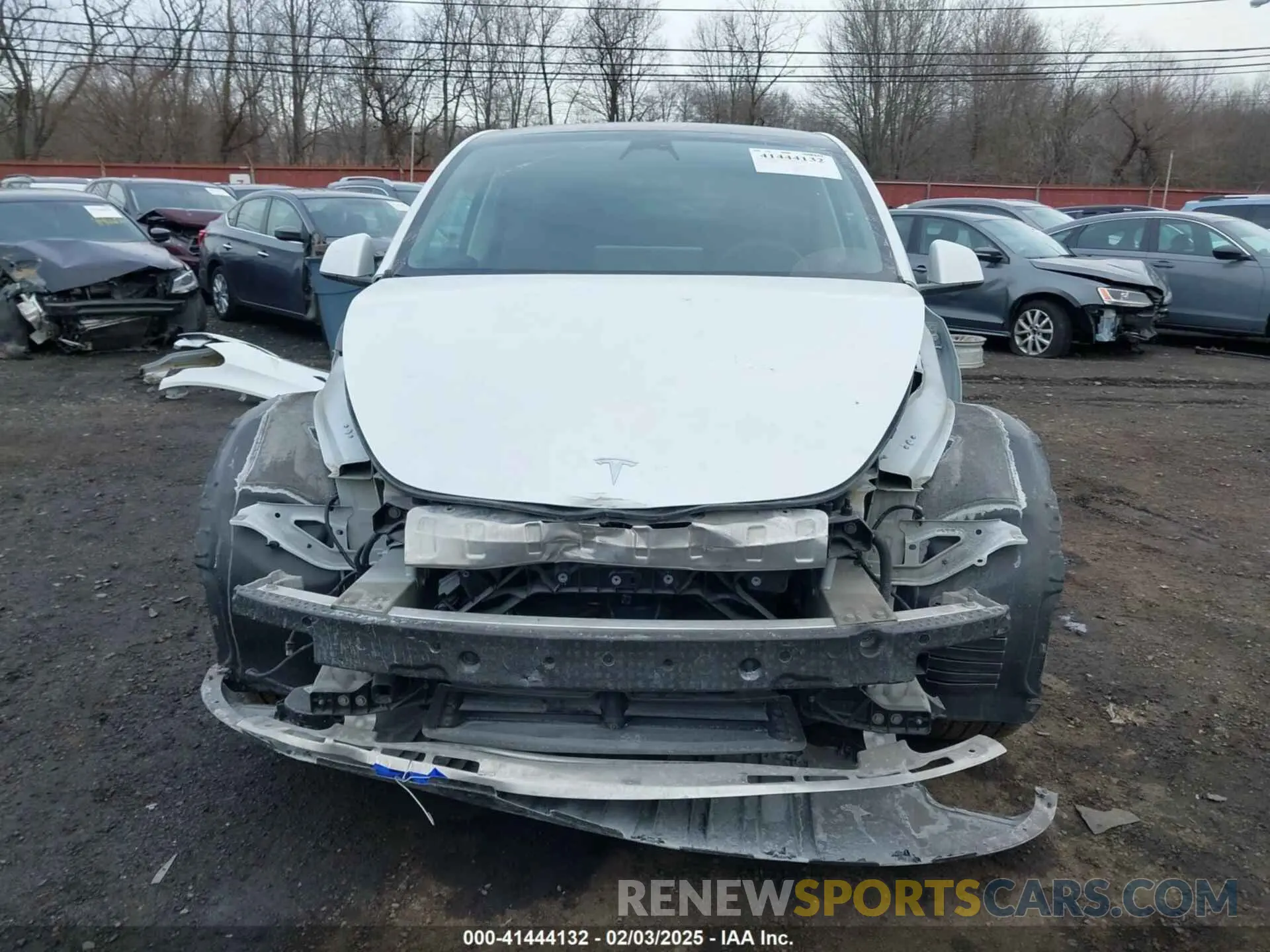 12 Photograph of a damaged car 7SAYGDEE4PF600271 TESLA MODEL Y 2023