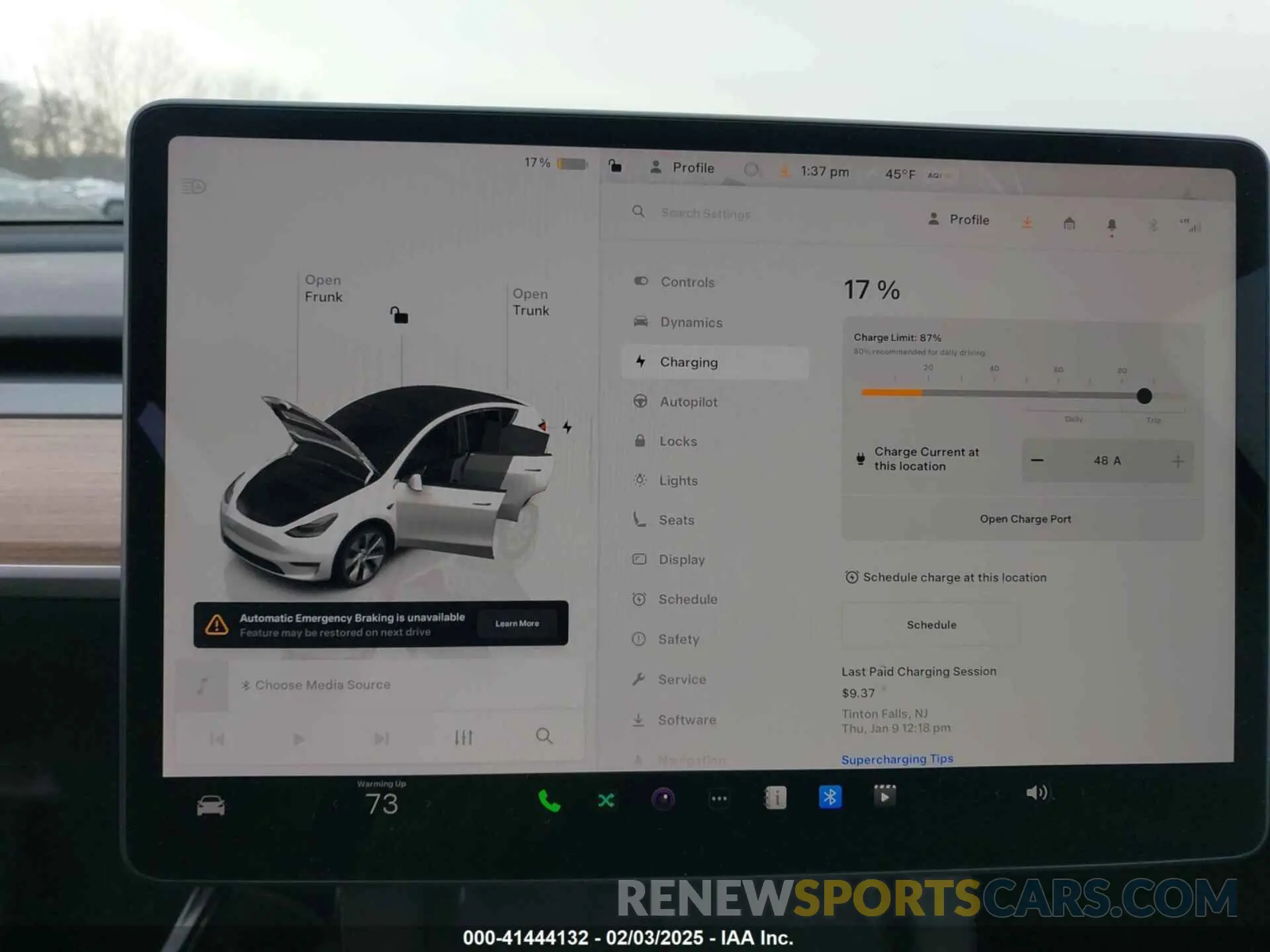 17 Photograph of a damaged car 7SAYGDEE4PF600271 TESLA MODEL Y 2023