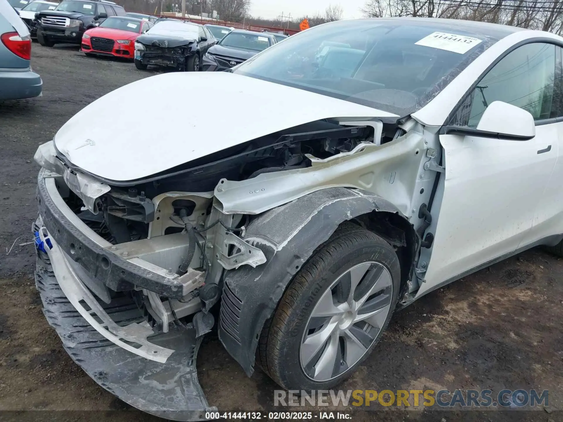 6 Photograph of a damaged car 7SAYGDEE4PF600271 TESLA MODEL Y 2023