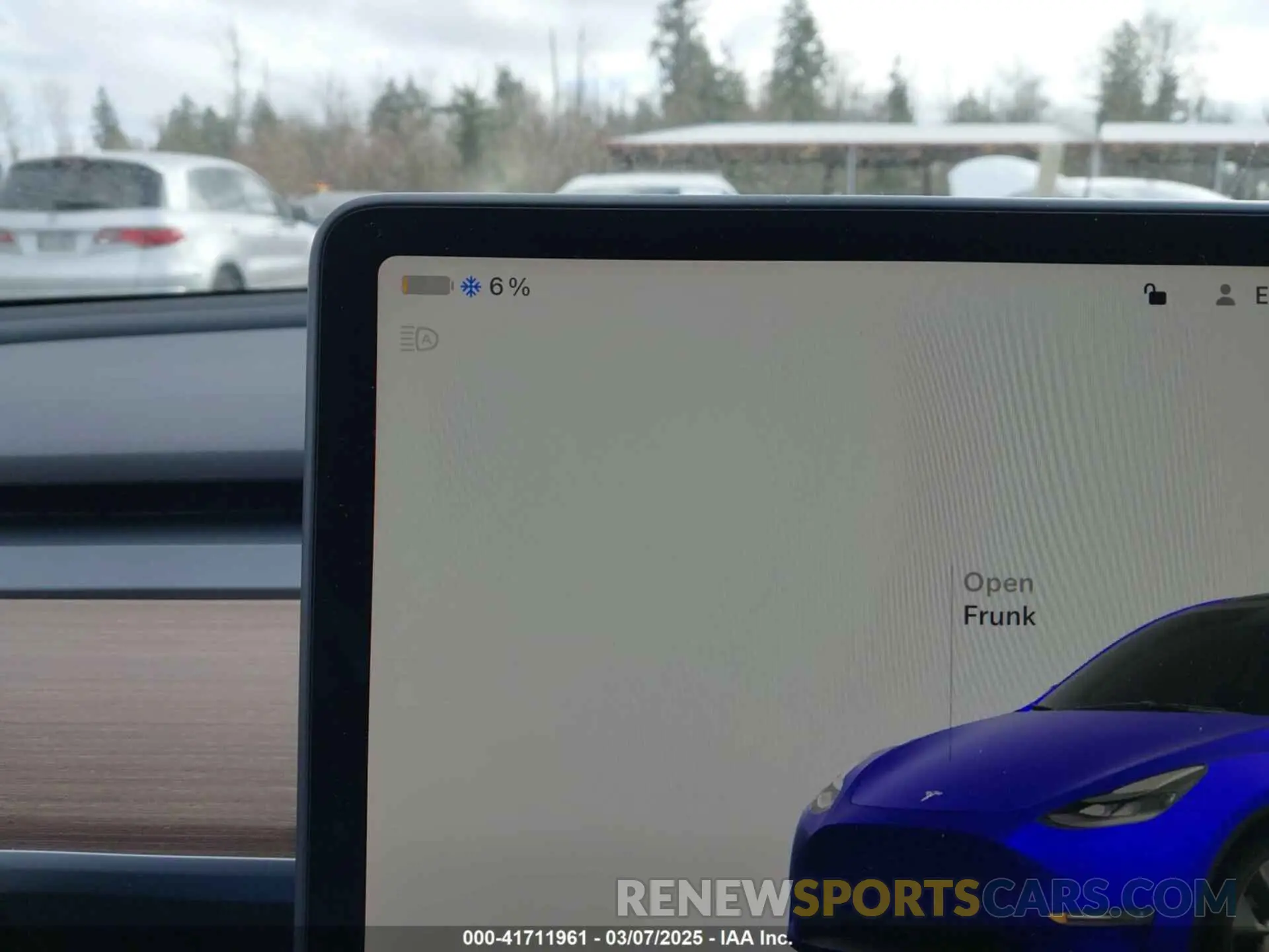 18 Photograph of a damaged car 7SAYGDEE4PF606636 TESLA MODEL Y 2023