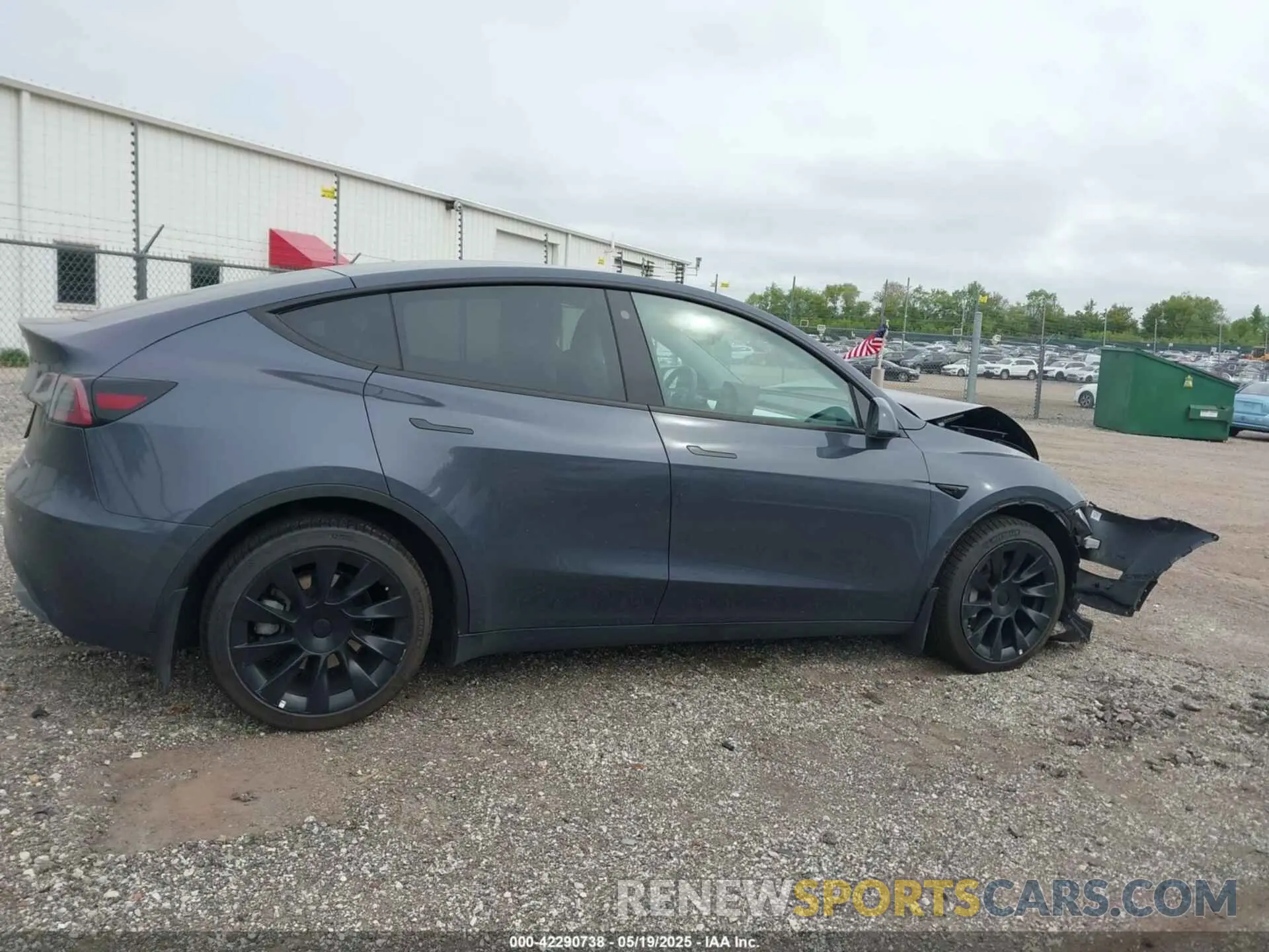 13 Photograph of a damaged car 7SAYGDEE4PF627809 TESLA MODEL Y 2023