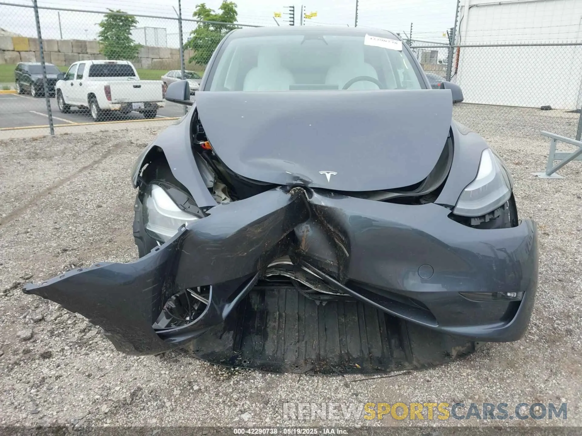 6 Photograph of a damaged car 7SAYGDEE4PF627809 TESLA MODEL Y 2023