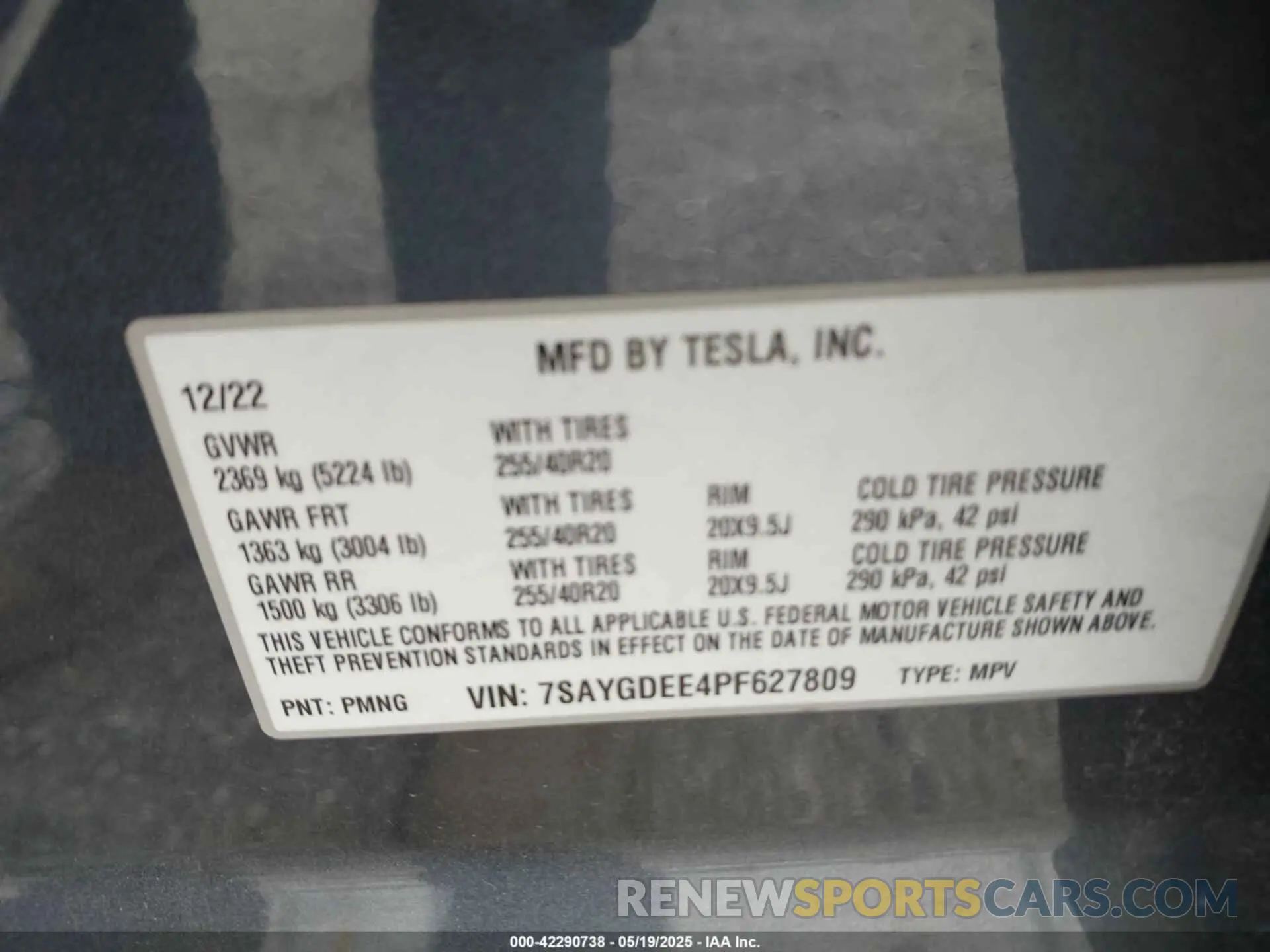 9 Photograph of a damaged car 7SAYGDEE4PF627809 TESLA MODEL Y 2023