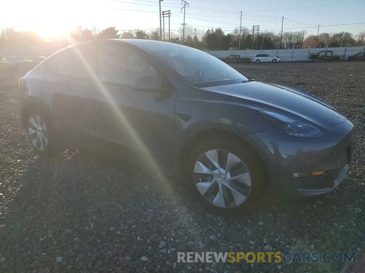 4 Photograph of a damaged car 7SAYGDEE4PF645307 TESLA MODEL Y 2023