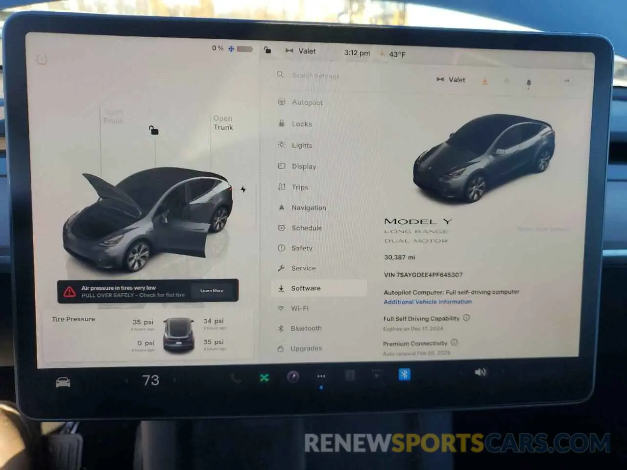 9 Photograph of a damaged car 7SAYGDEE4PF645307 TESLA MODEL Y 2023