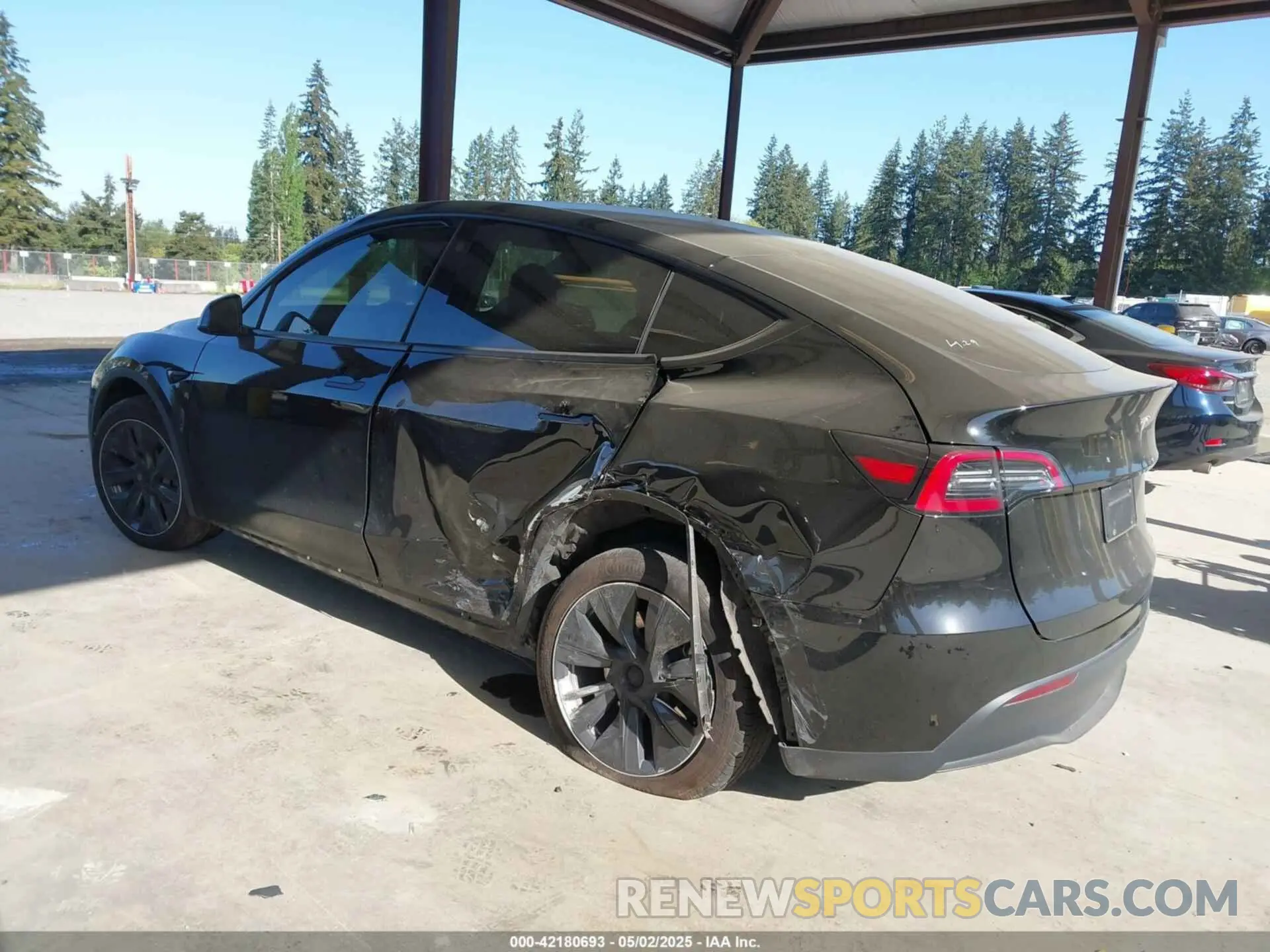 3 Photograph of a damaged car 7SAYGDEE4PF694216 TESLA MODEL Y 2023