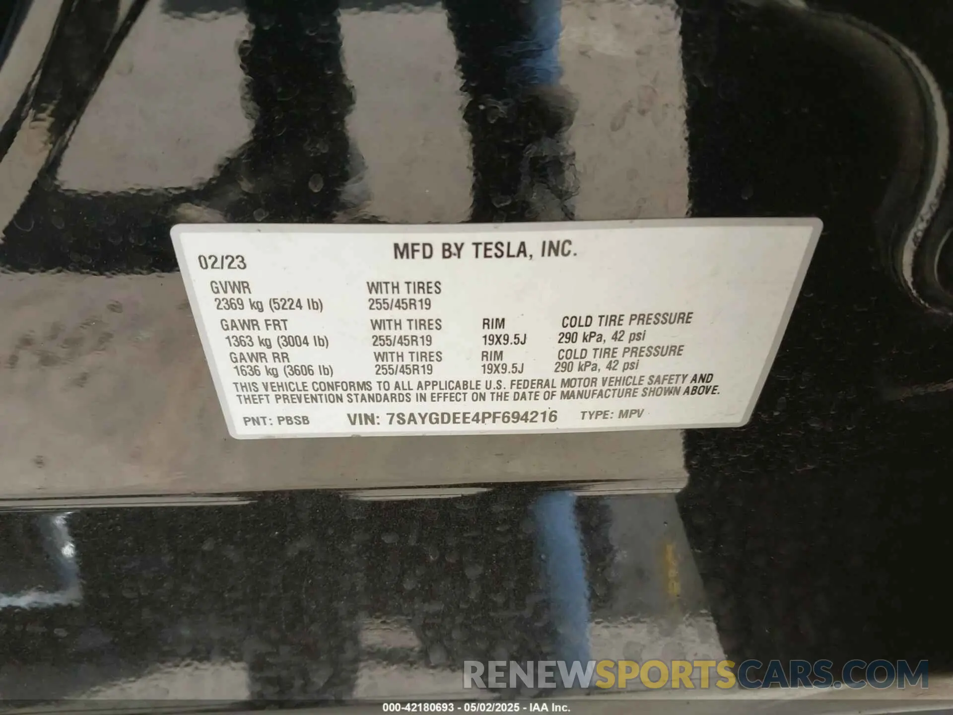 9 Photograph of a damaged car 7SAYGDEE4PF694216 TESLA MODEL Y 2023