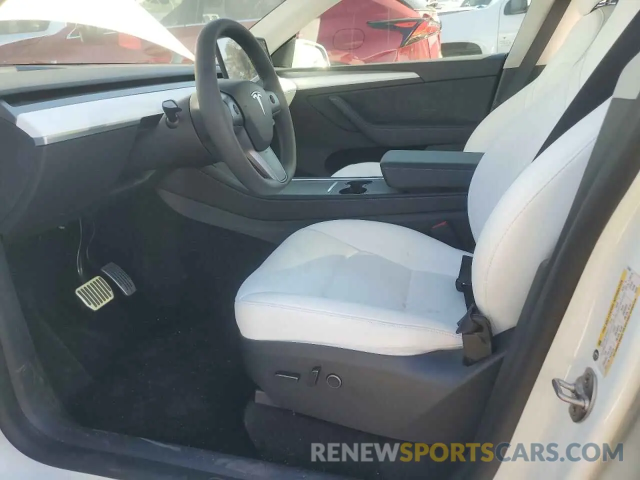 7 Photograph of a damaged car 7SAYGDEE4PF747464 TESLA MODEL Y 2023