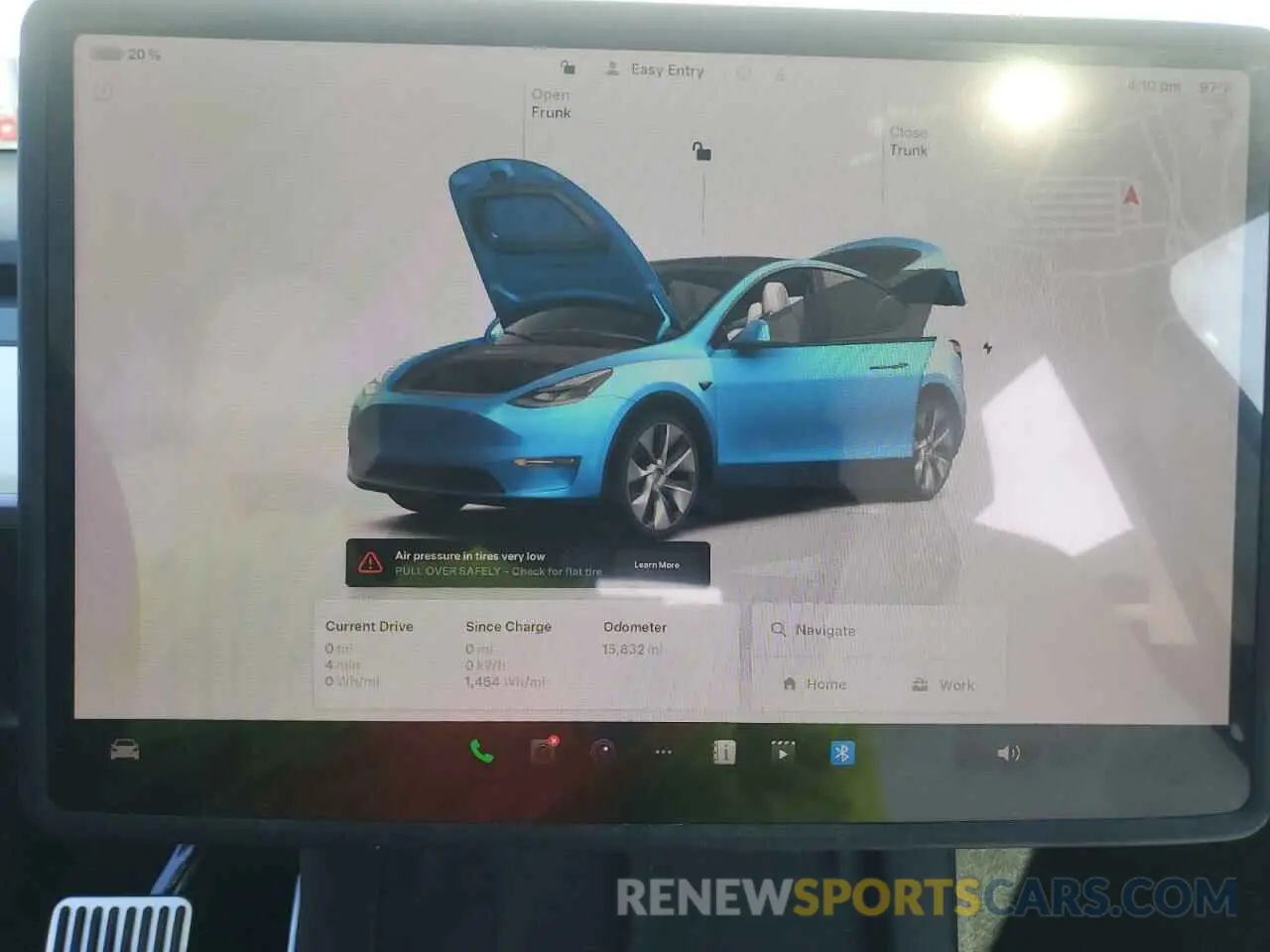 9 Photograph of a damaged car 7SAYGDEE4PF747464 TESLA MODEL Y 2023