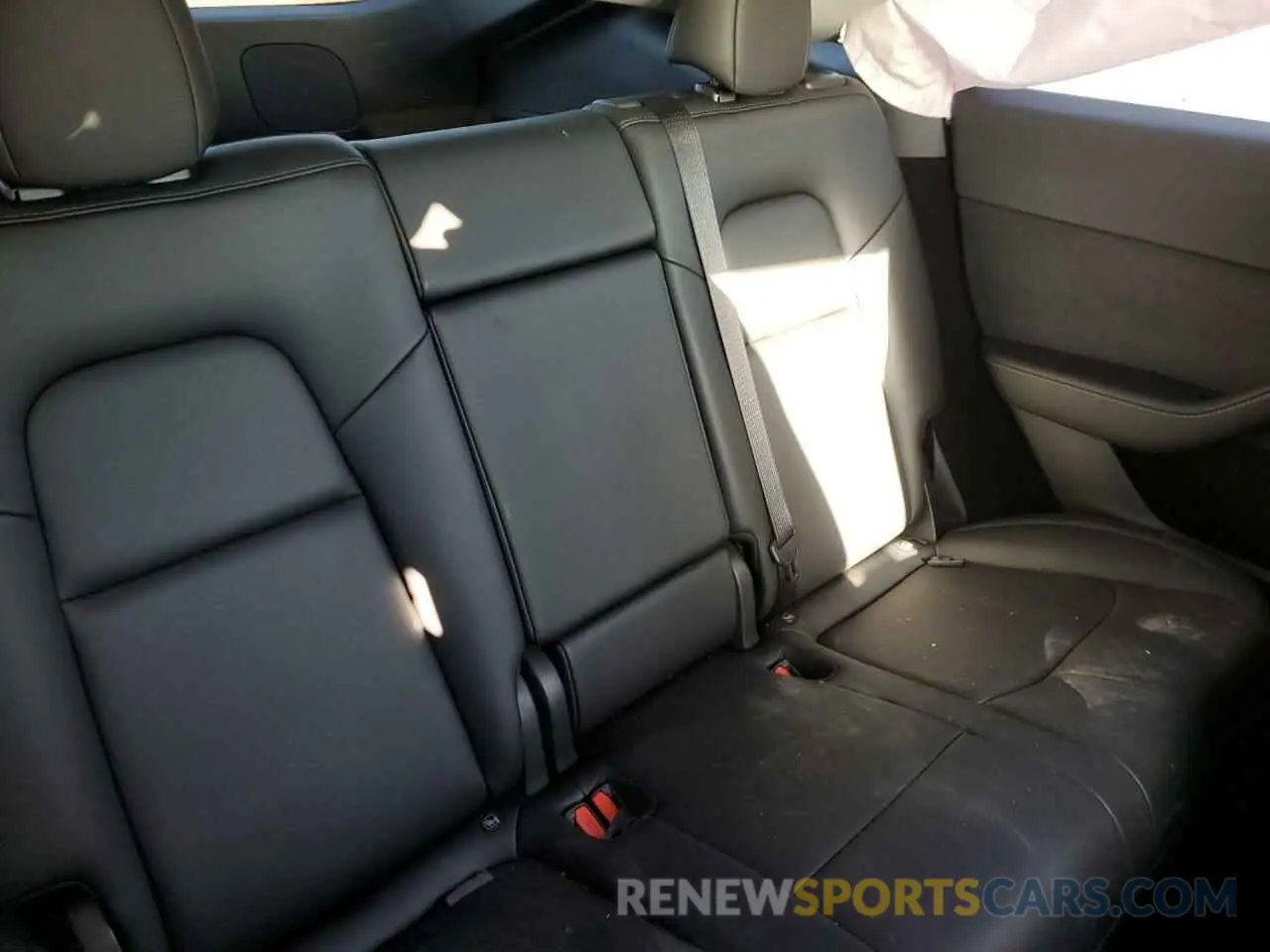11 Photograph of a damaged car 7SAYGDEE4PF747951 TESLA MODEL Y 2023