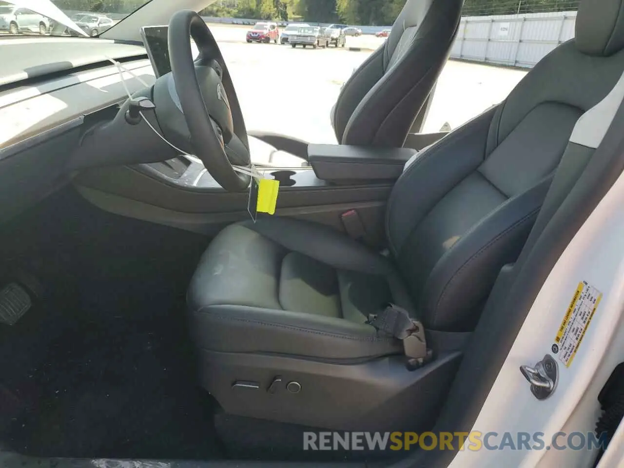 7 Photograph of a damaged car 7SAYGDEE4PF757685 TESLA MODEL Y 2023