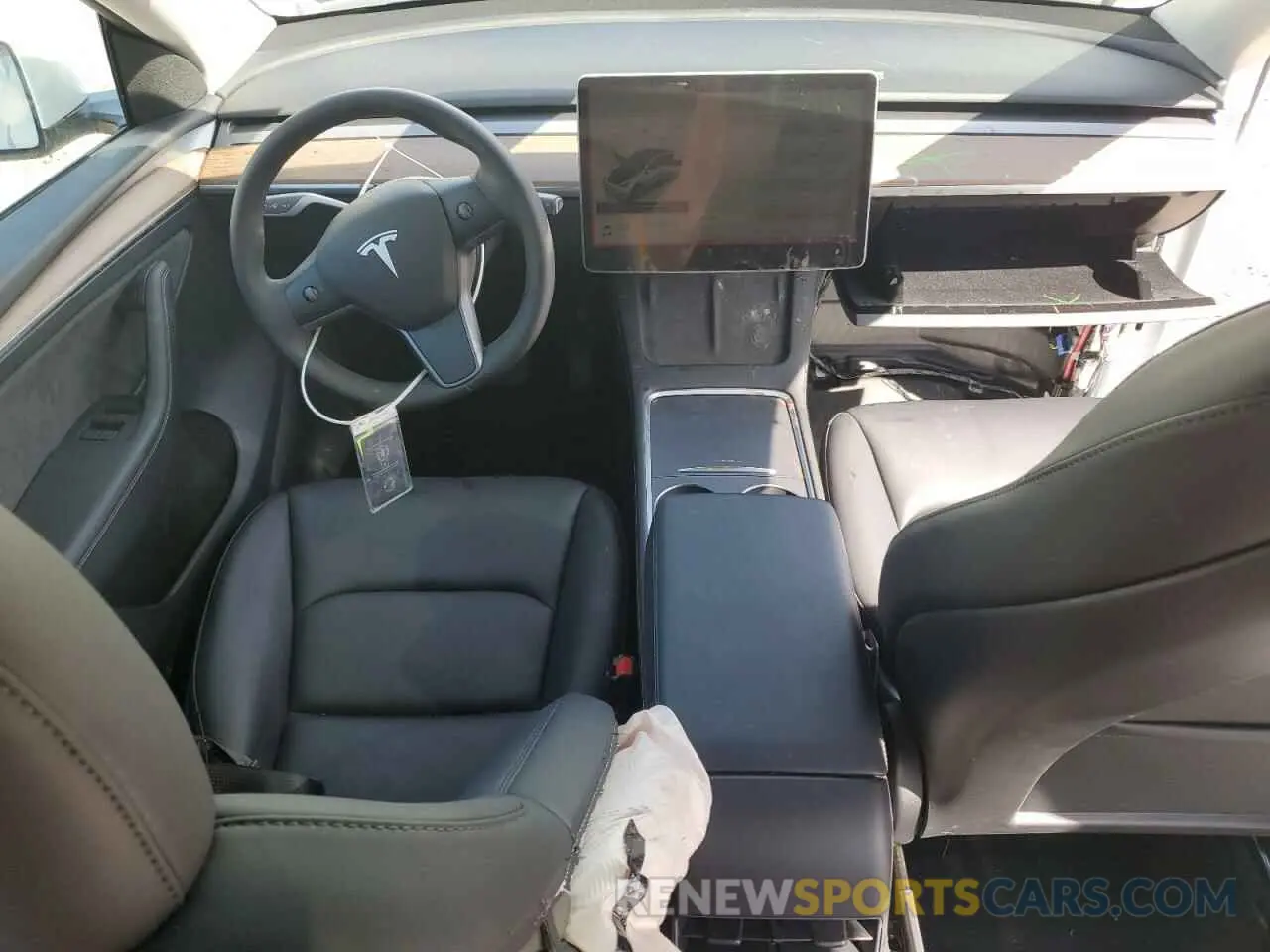 8 Photograph of a damaged car 7SAYGDEE4PF757685 TESLA MODEL Y 2023