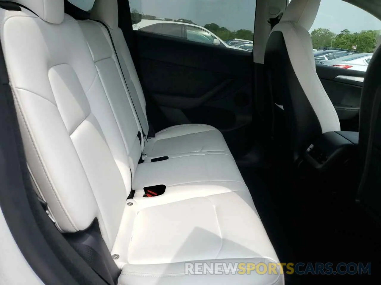 10 Photograph of a damaged car 7SAYGDEE4PF796065 TESLA MODEL Y 2023