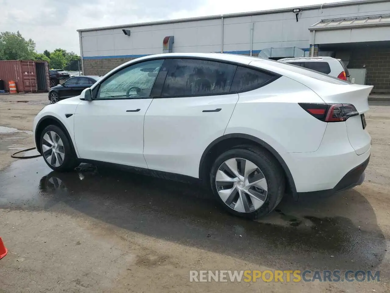 2 Photograph of a damaged car 7SAYGDEE4PF796065 TESLA MODEL Y 2023