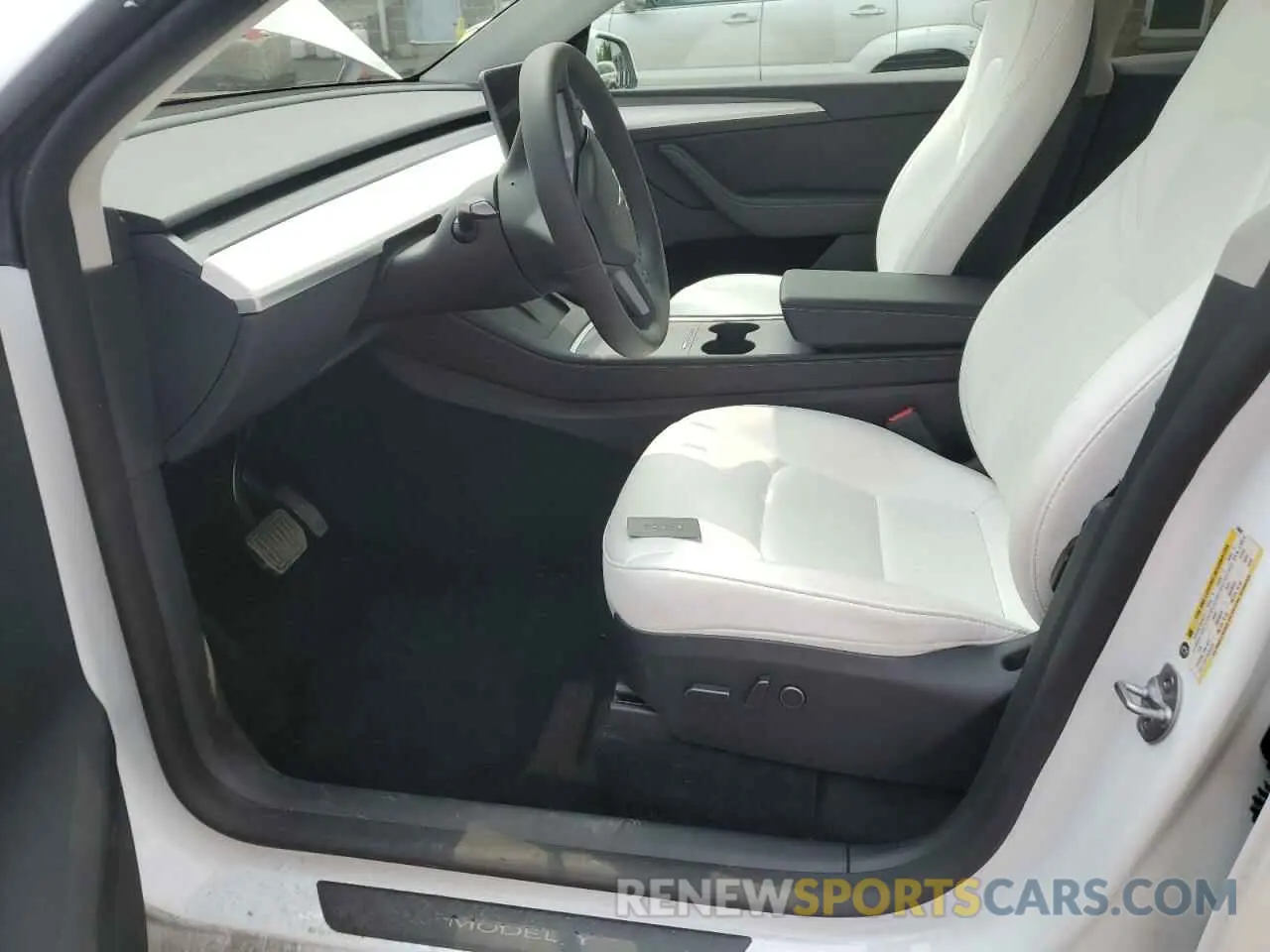 7 Photograph of a damaged car 7SAYGDEE4PF796065 TESLA MODEL Y 2023
