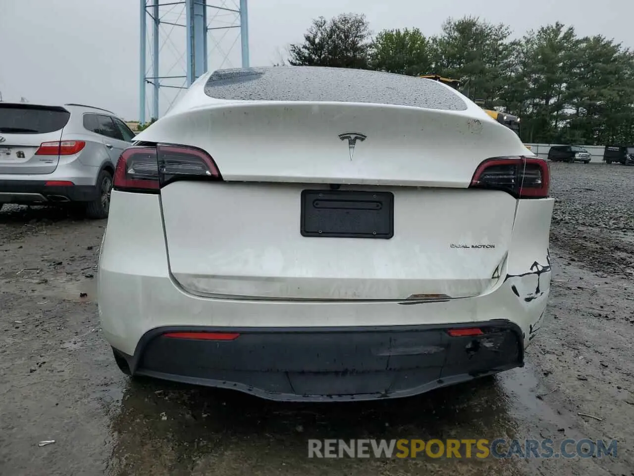 6 Photograph of a damaged car 7SAYGDEE4PF797653 TESLA MODEL Y 2023
