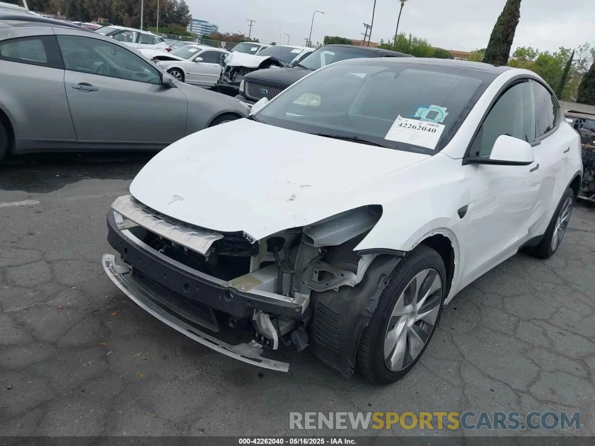 2 Photograph of a damaged car 7SAYGDEE4PF807551 TESLA MODEL Y 2023
