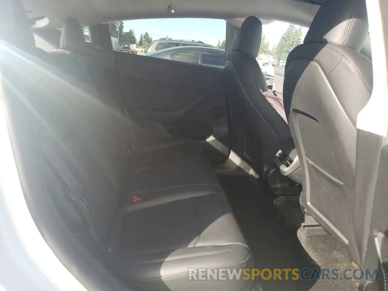 11 Photograph of a damaged car 7SAYGDEE4PF810742 TESLA MODEL Y 2023