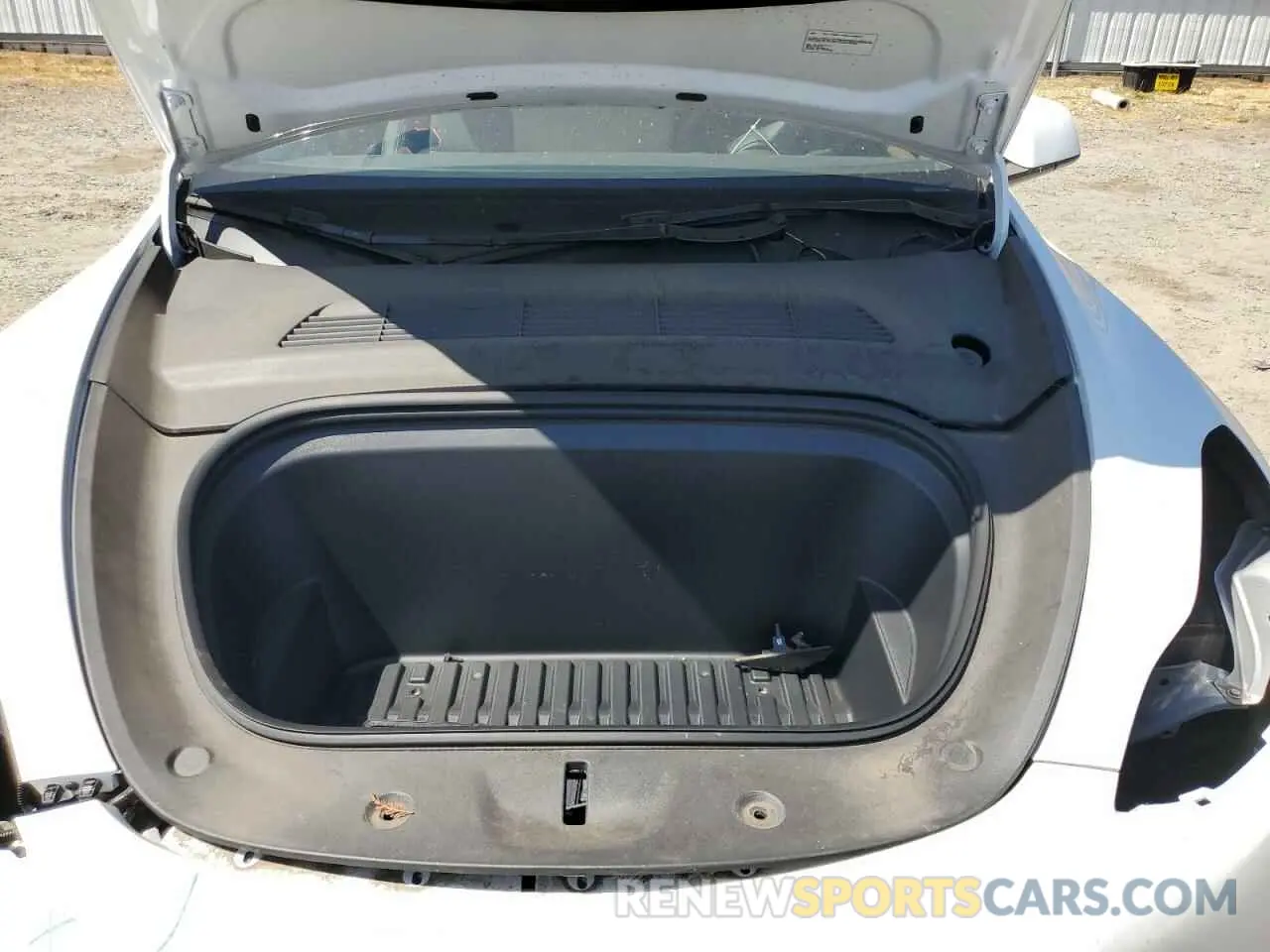 11 Photograph of a damaged car 7SAYGDEE4PF825757 TESLA MODEL Y 2023