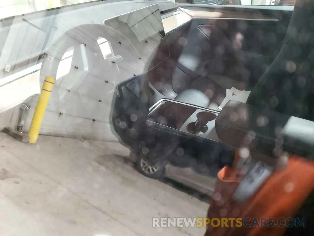 7 Photograph of a damaged car 7SAYGDEE4PF854773 TESLA MODEL Y 2023